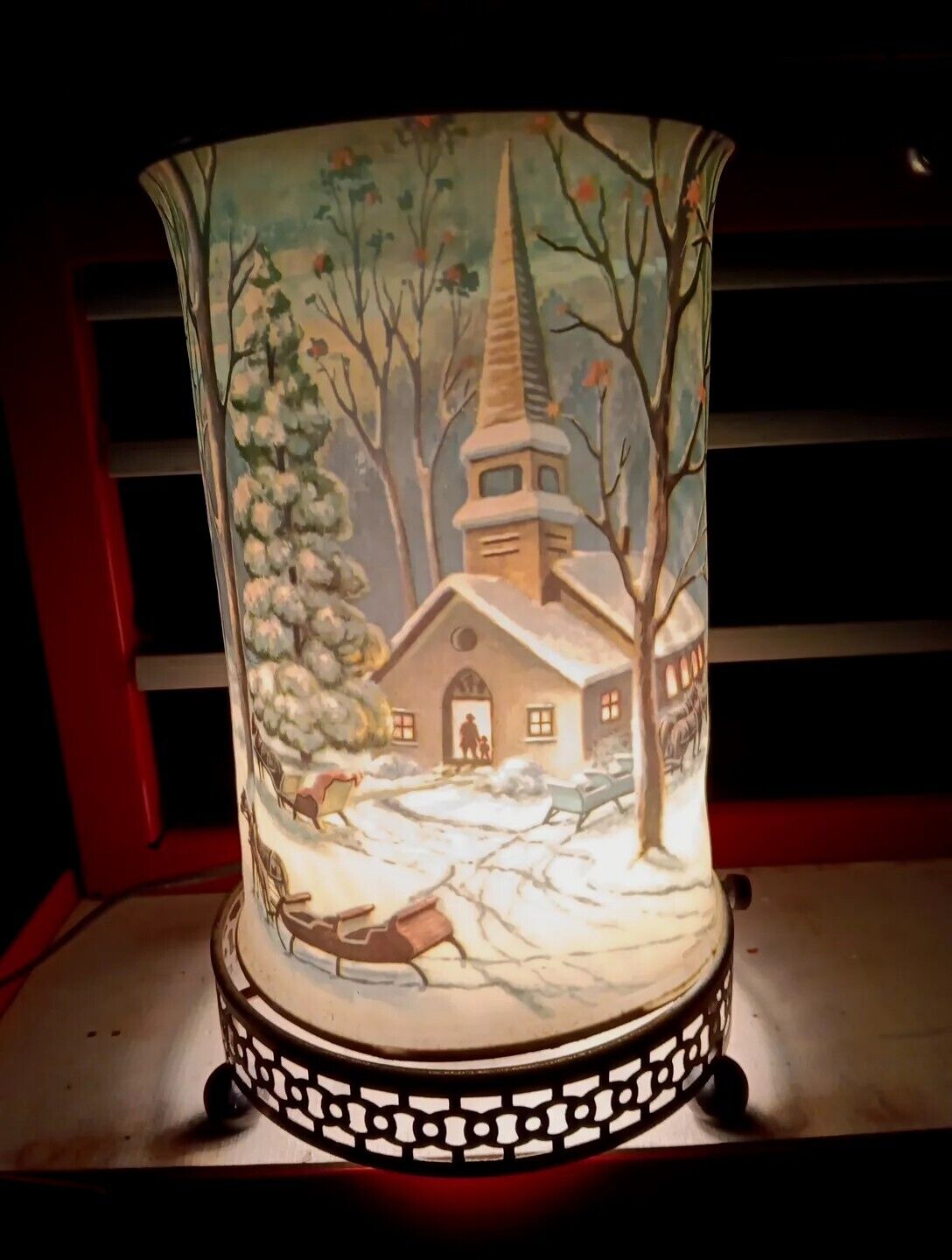 Rare 1957 Econolite Motion Lamp- Christmas Winter Church and Sleighride Scene