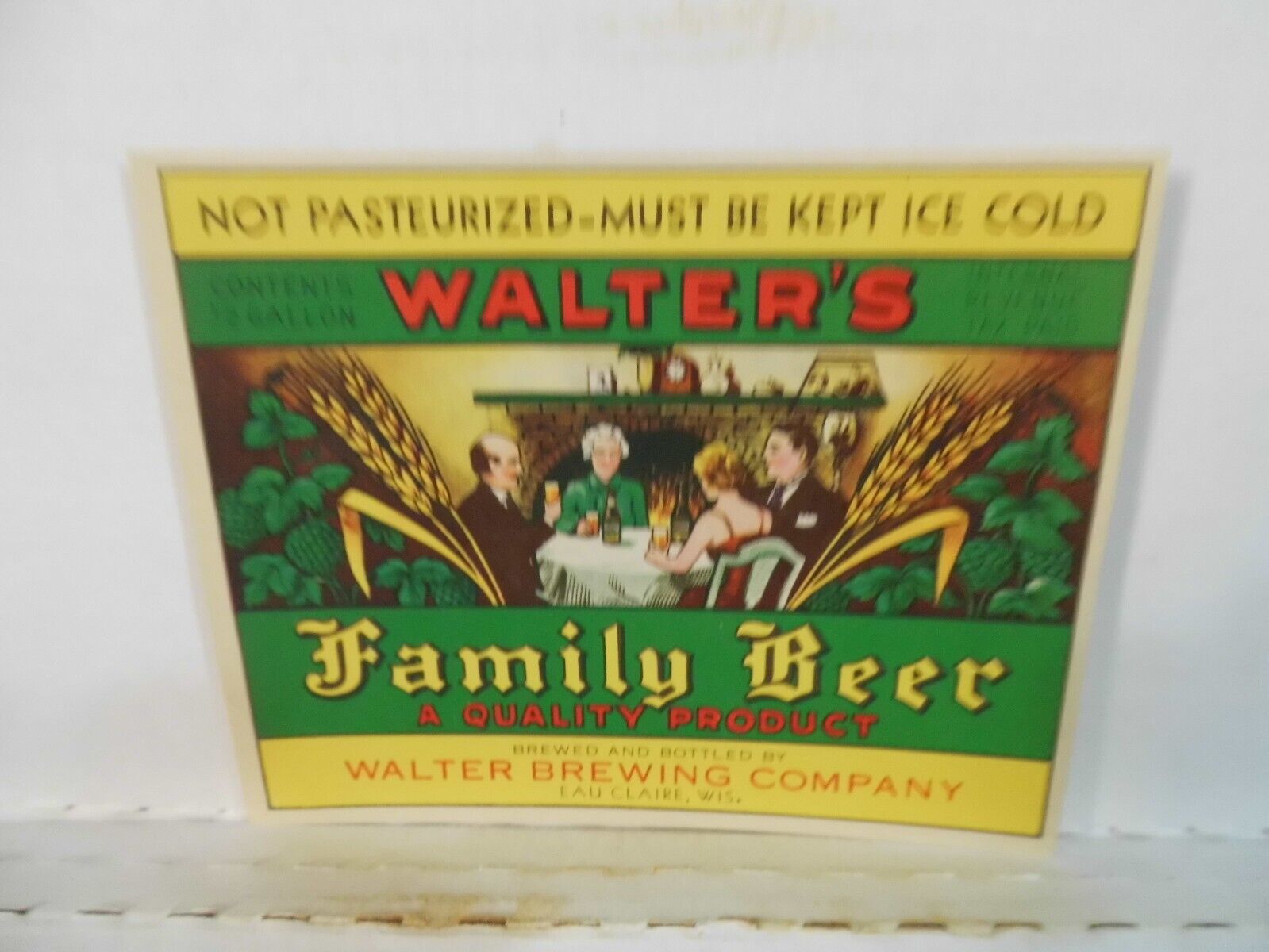 WALTERS FAMILY BEER IRTP 1/2 GALLON BEER LABEL~WALTER BRG.,EAU CLAIRE,WISCONSIN