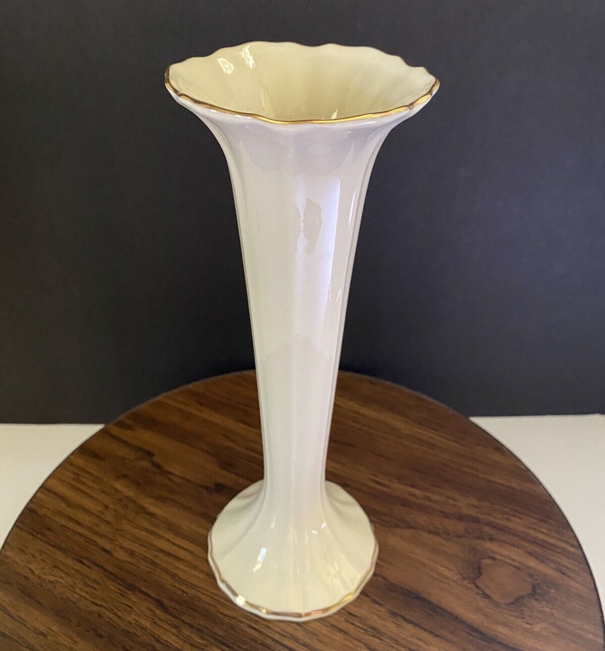 Vintage Lenox Symphony Bud Flower Vase Ivory Color Gold Trim 9.25