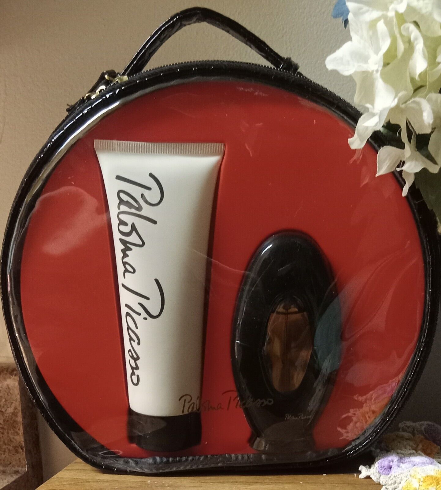 Paloma Picasso Parfume & Lotion w/black travel bag   *VINTAGE & NEW\