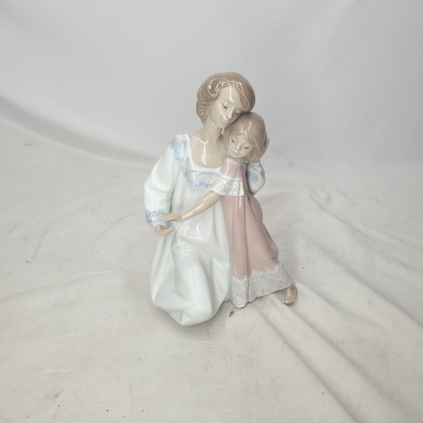 Lladro Good Night #5449 Figurine Porcelain Figure Mother Daughter see INFO