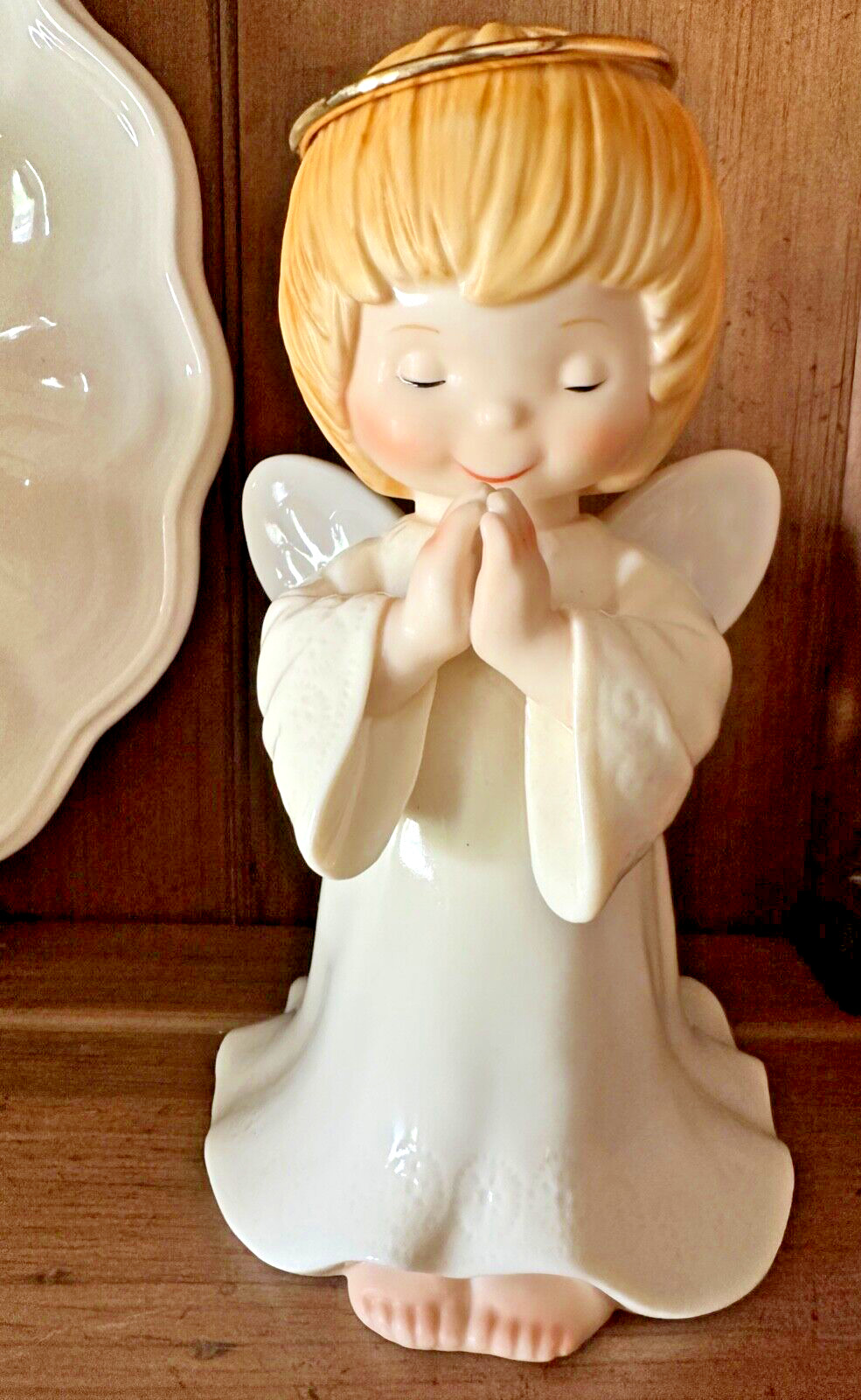 Porcelain Classic Treasures Praying White Christmas Angel 8\
