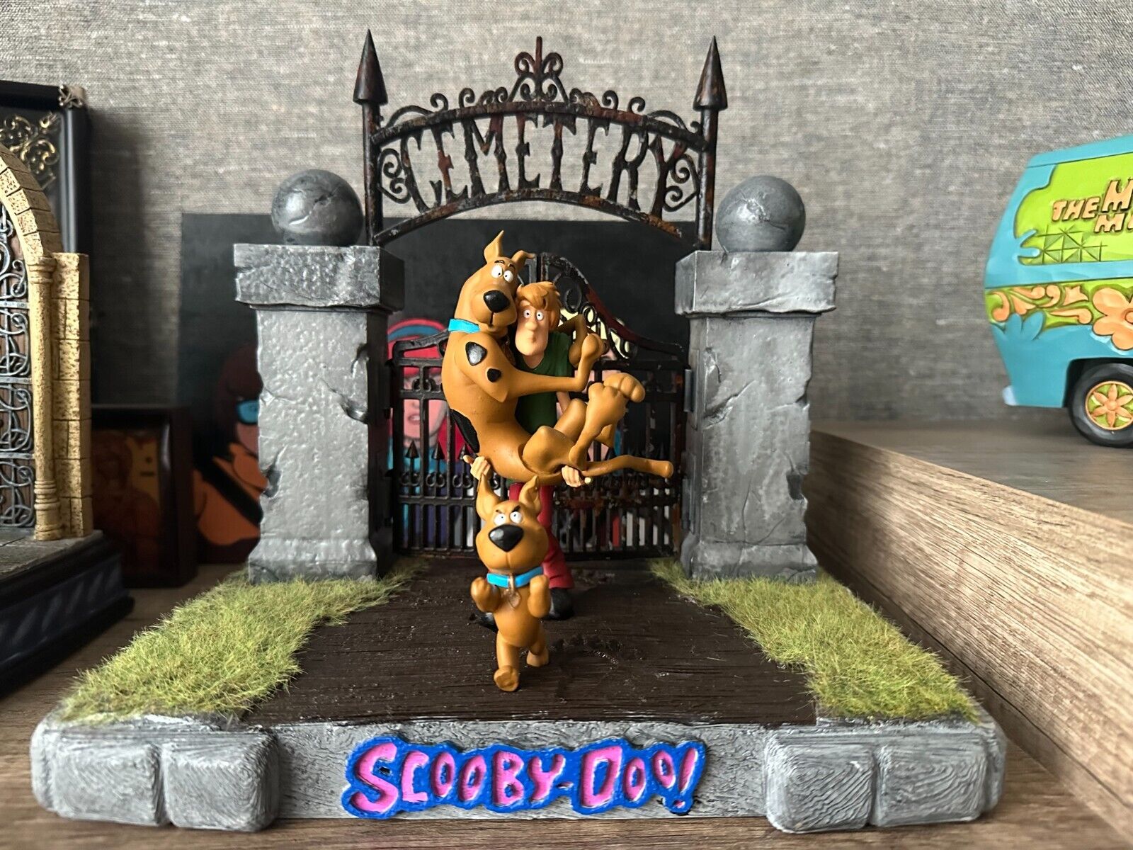 Scooby-doo Rare WB Handmade Diorama Figurine
