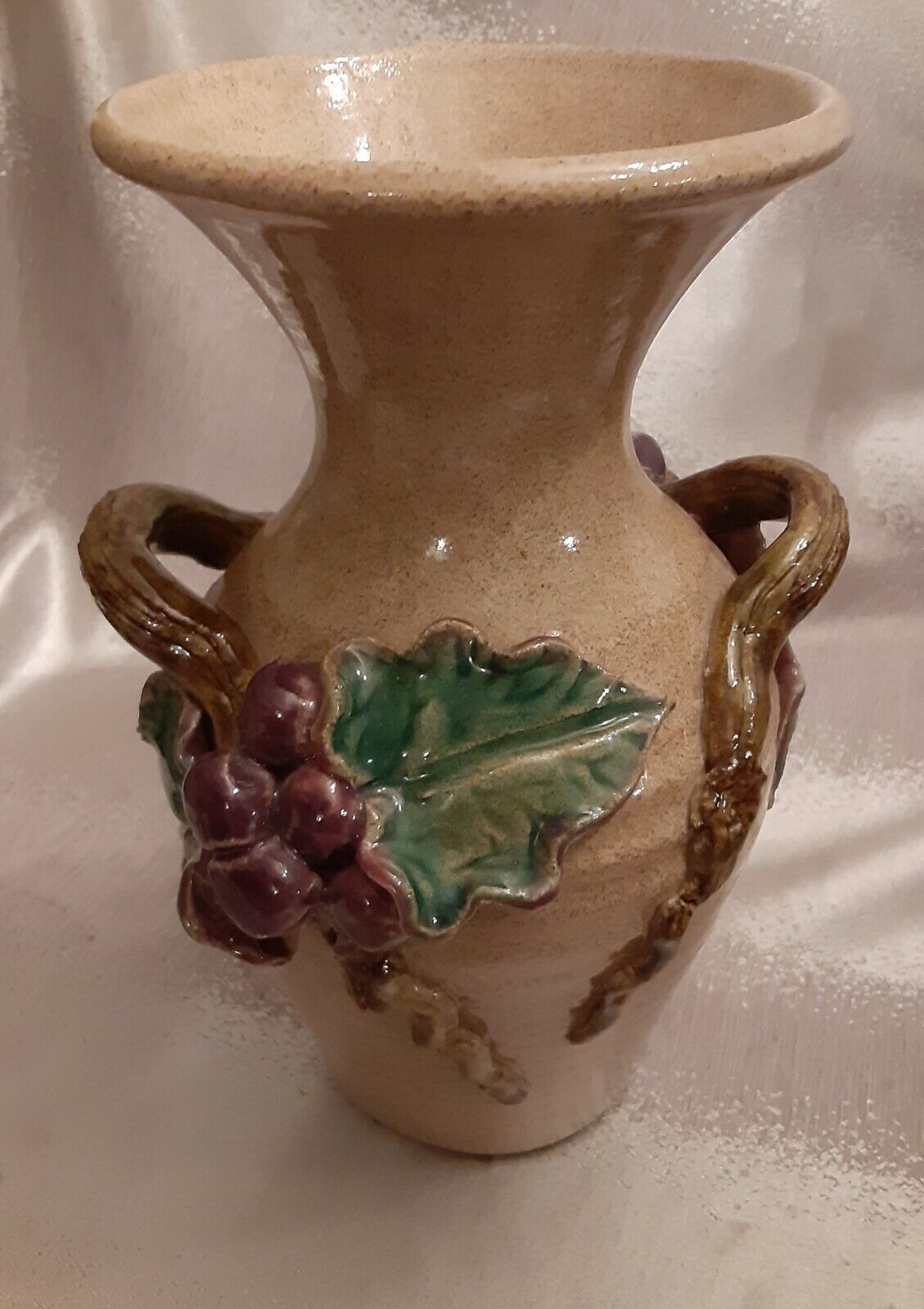 Kausalik Pottery Vase with Grapes and Grapevine Handles 9\