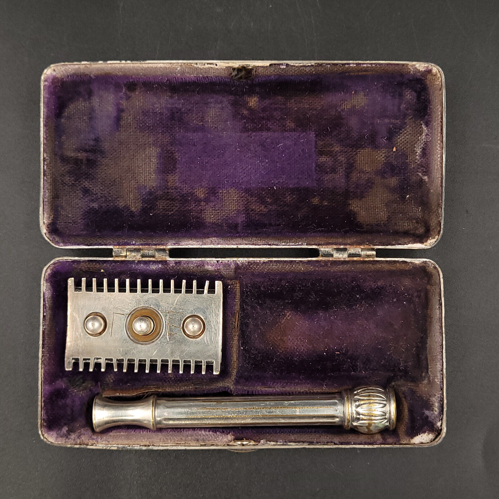 1911 Gillette Silver ABC Pocket Edition Open Comb Razor & Basket Weave Case