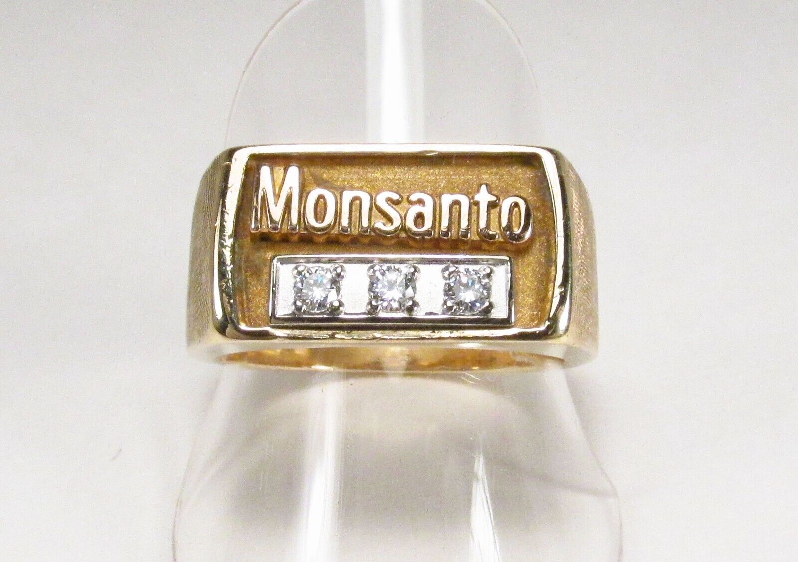 Vintage 1980s Monsanto Agriculture 10K Gold Diamond Mens Award Ring Sz 9.75