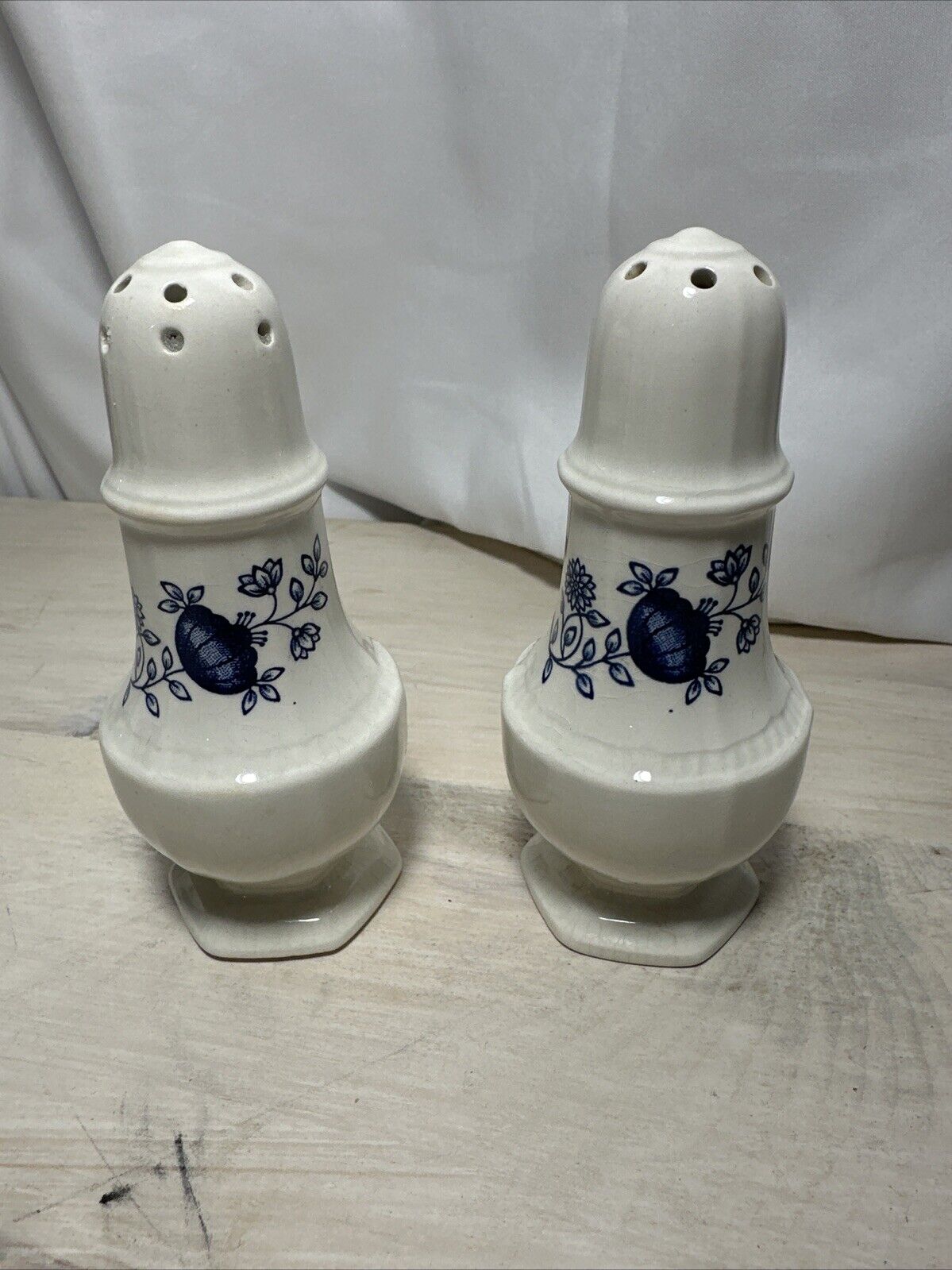 Coventry Blue Onion Kensington Ironstone Vintage Salt And Pepper Shakers 4.5”T