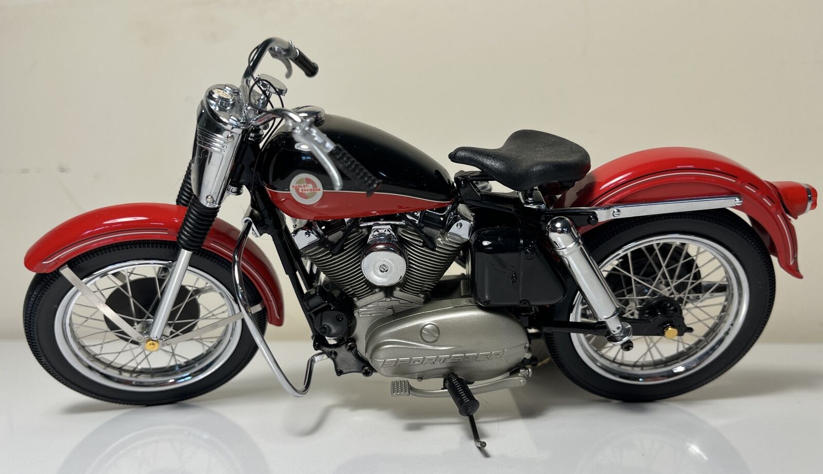 Franklin Mint 1957 Harley Davidson Sportster Die Cast Motorcycle 1:10 Scale