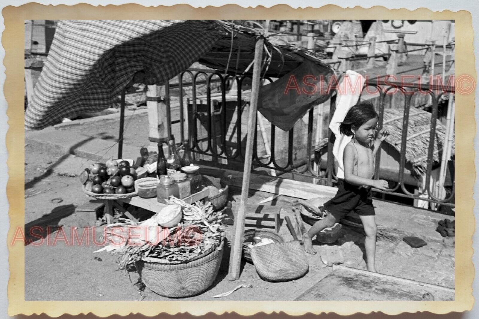 50s Vietnam Indochina Saigon Street Scene Roadside Girl Food Vintage Photo #530
