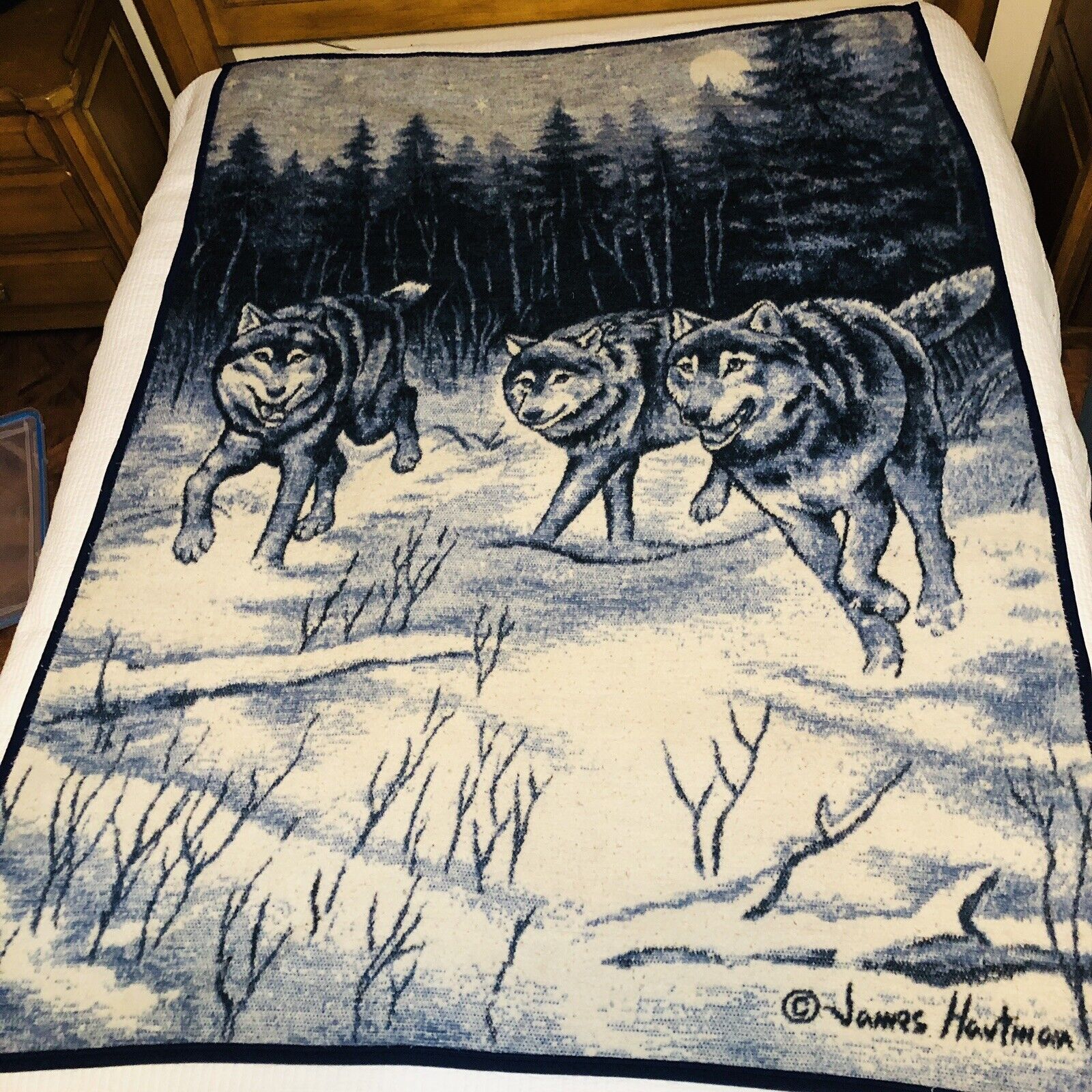 Vtg Biederlack Throw Blanket James Hautman Wolves Wolf Reversible Blue Gray USA