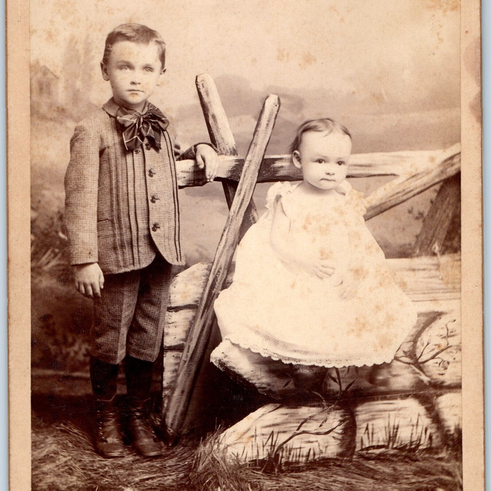 c1880s York, PA Adorable Little Boy & Baby Girl Cute Cabinet Card Photo Kids B19
