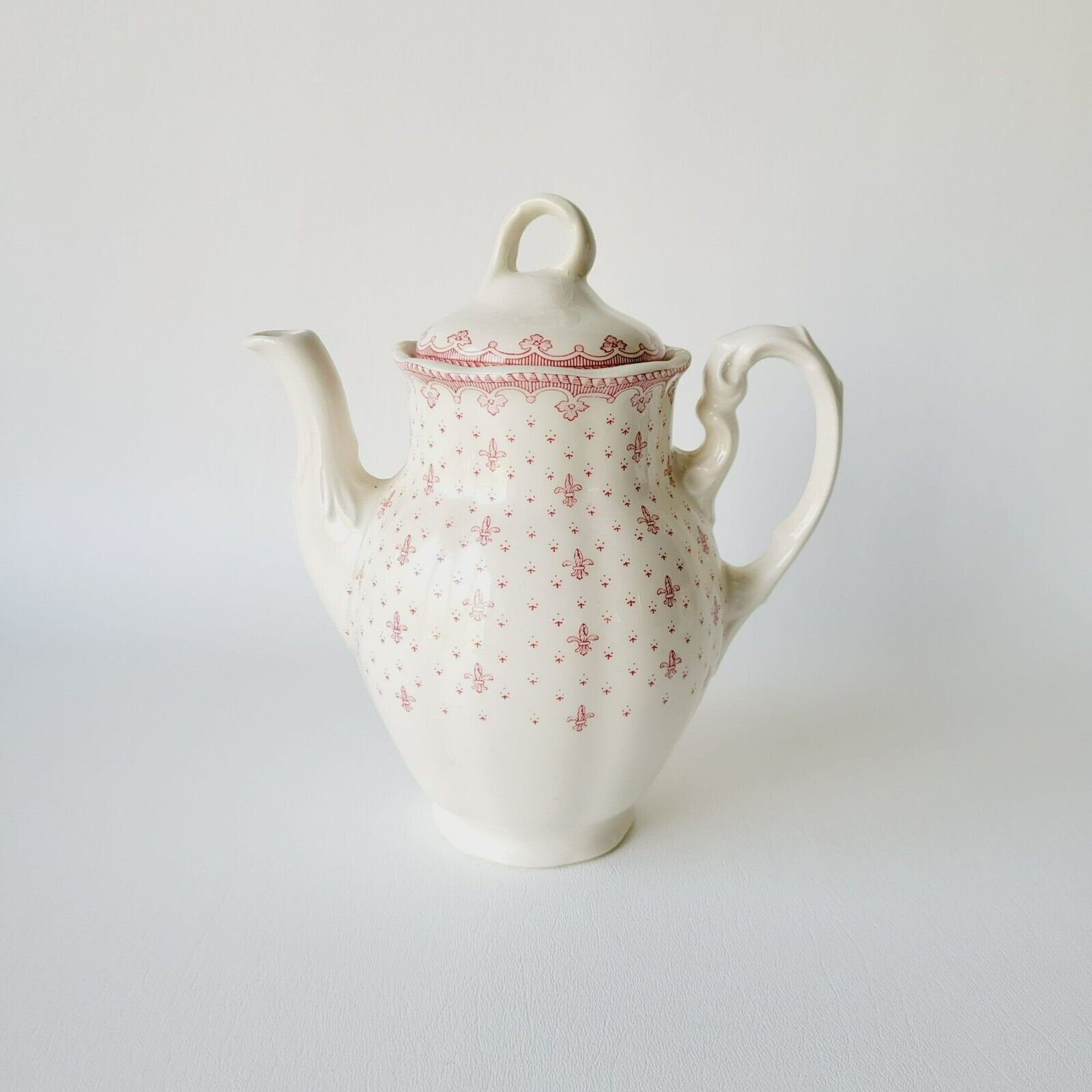 Vintage Red & White Spanish Fleur de Lis Teapot, La Cartuja De Sevilla, CRAZING