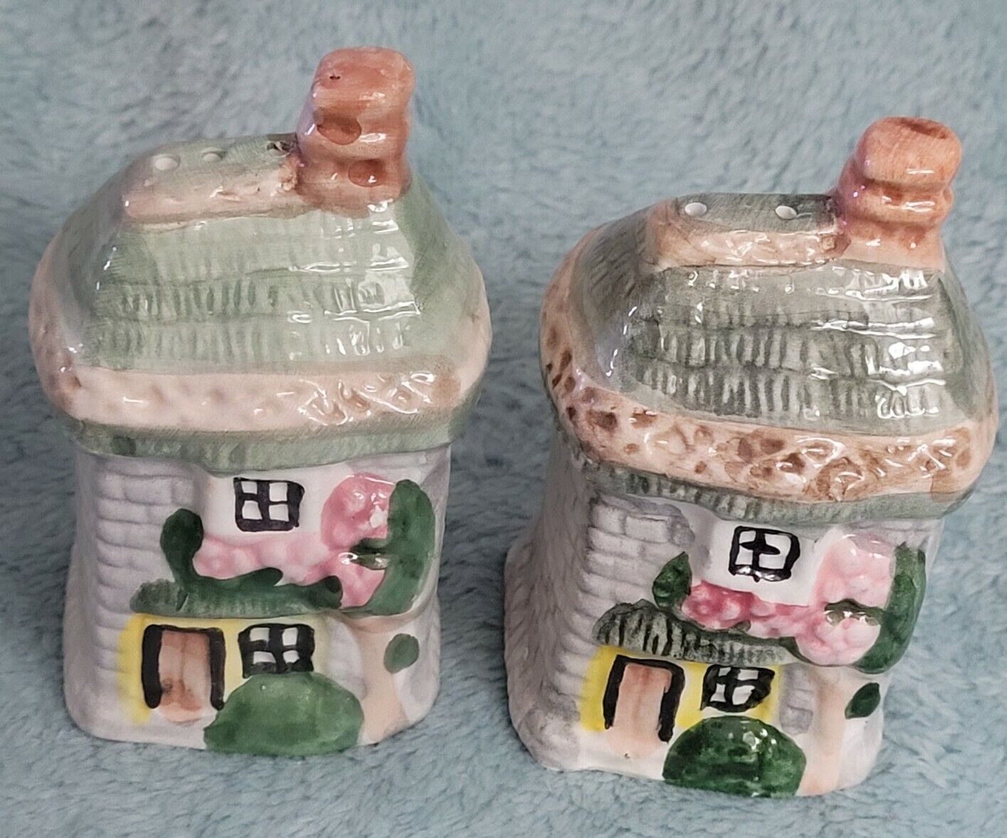 Vintage ceramic TWO COTTAGES salt and pepper shakers set