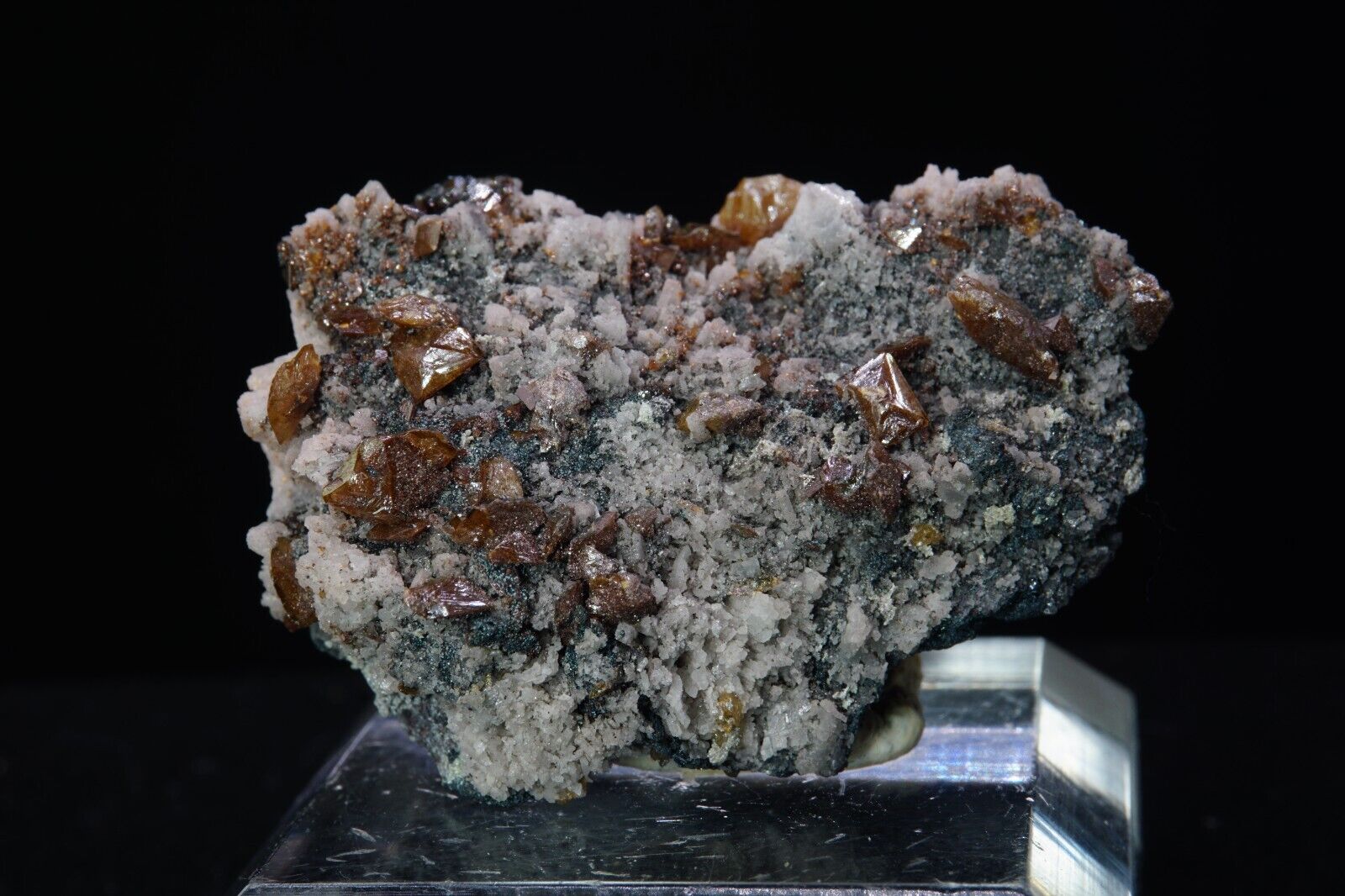Wulfenite / Mineral Specimen / Tsumeb Mine, Namibia