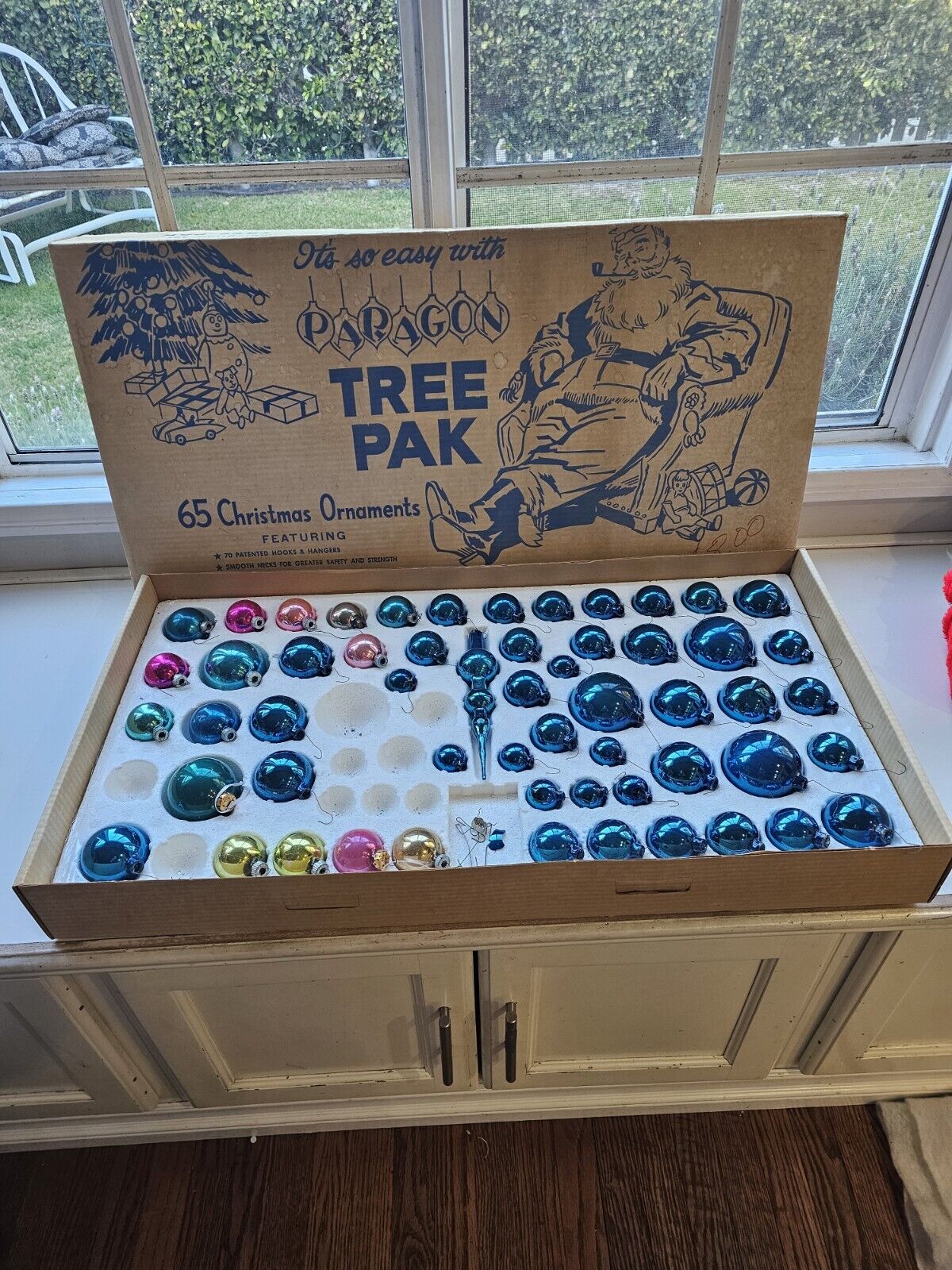 1950\'s Paragon Tree Pak 65 Christmas Ornaments Teal Blue & Multi Vintage Box