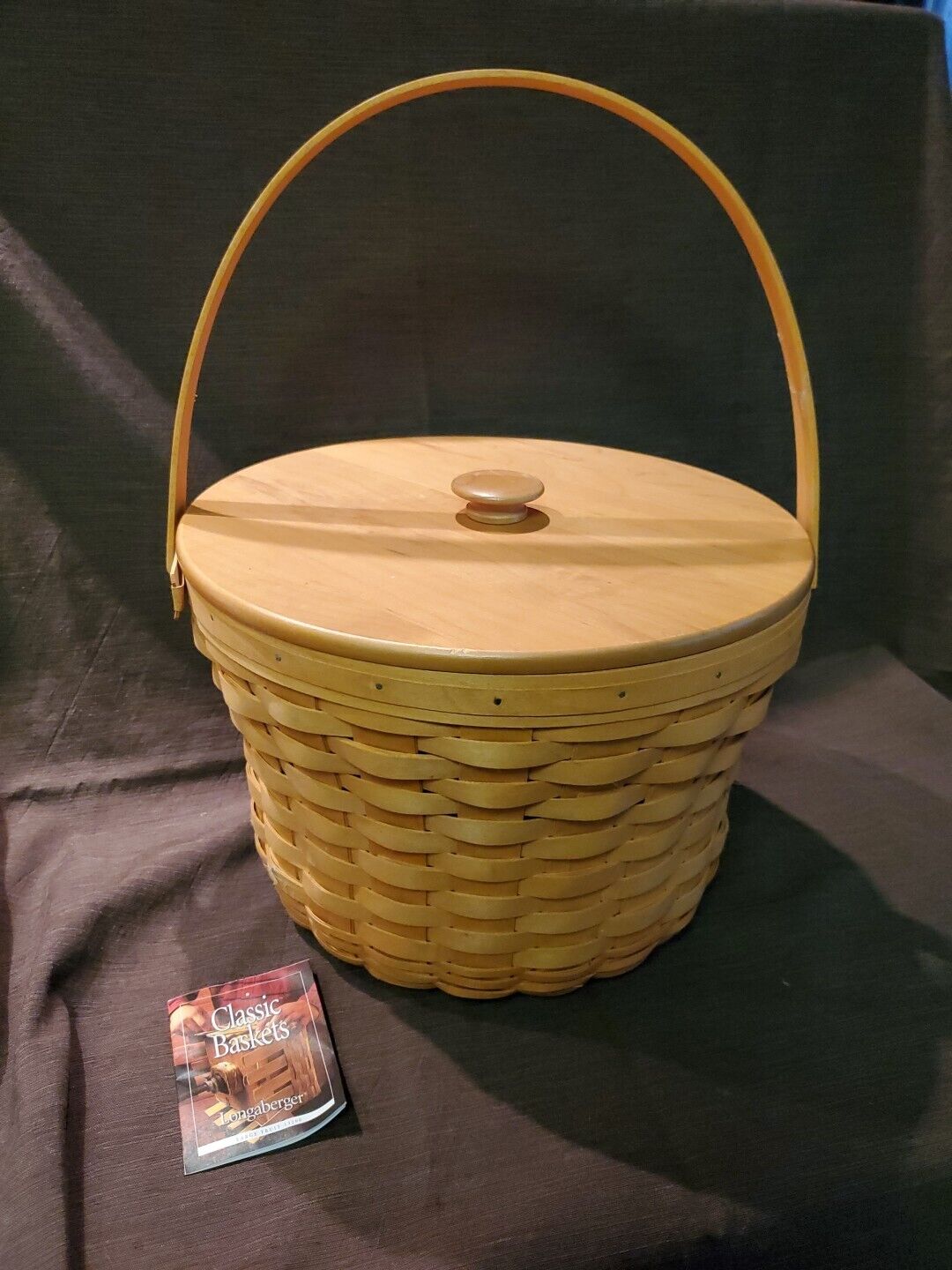 Longaberger Classic Large Fruit Basket 2001 #13200