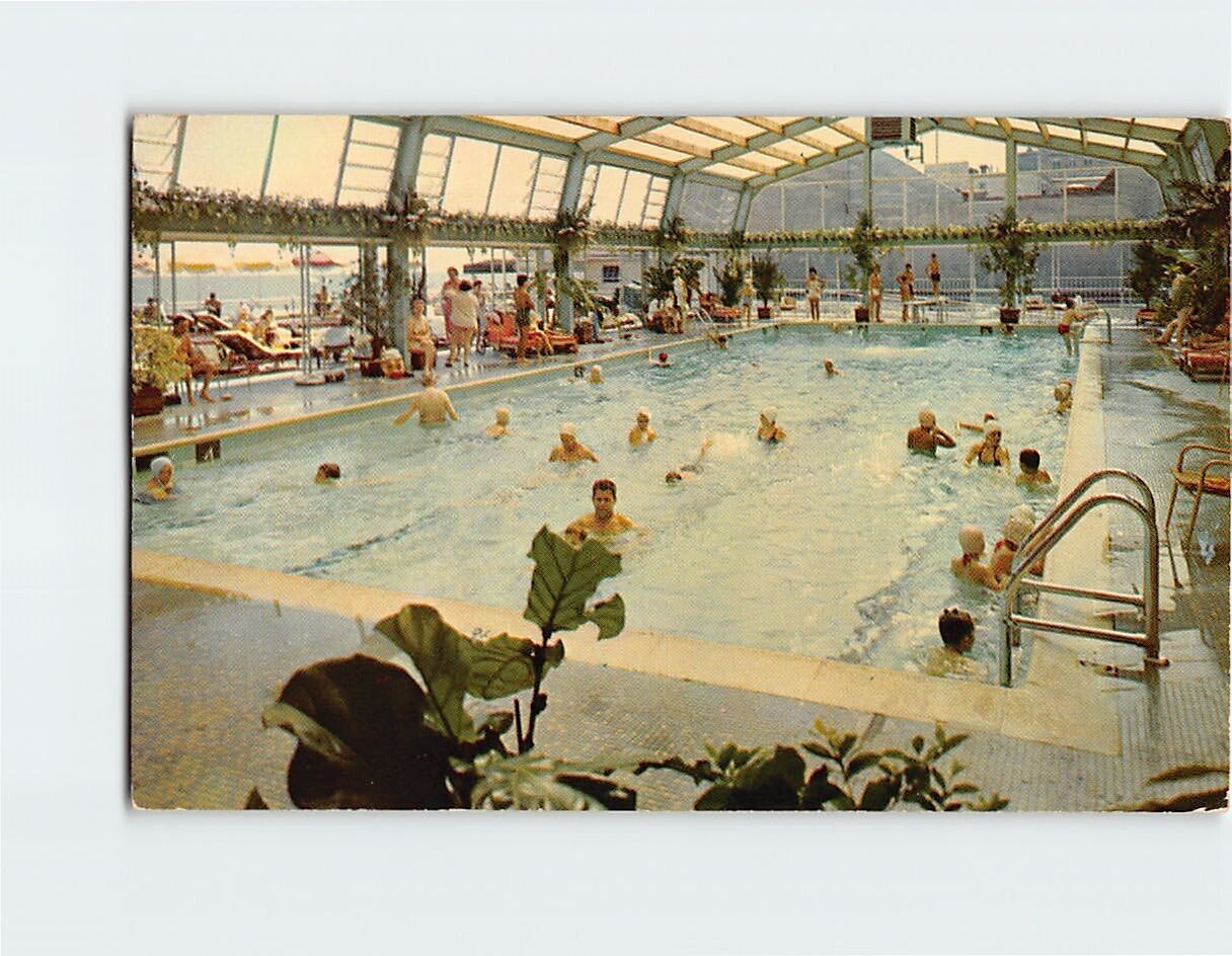 Postcard Chalfonte-Haddon Hall's Salt Water Pool Atlantic City New Jersey USA