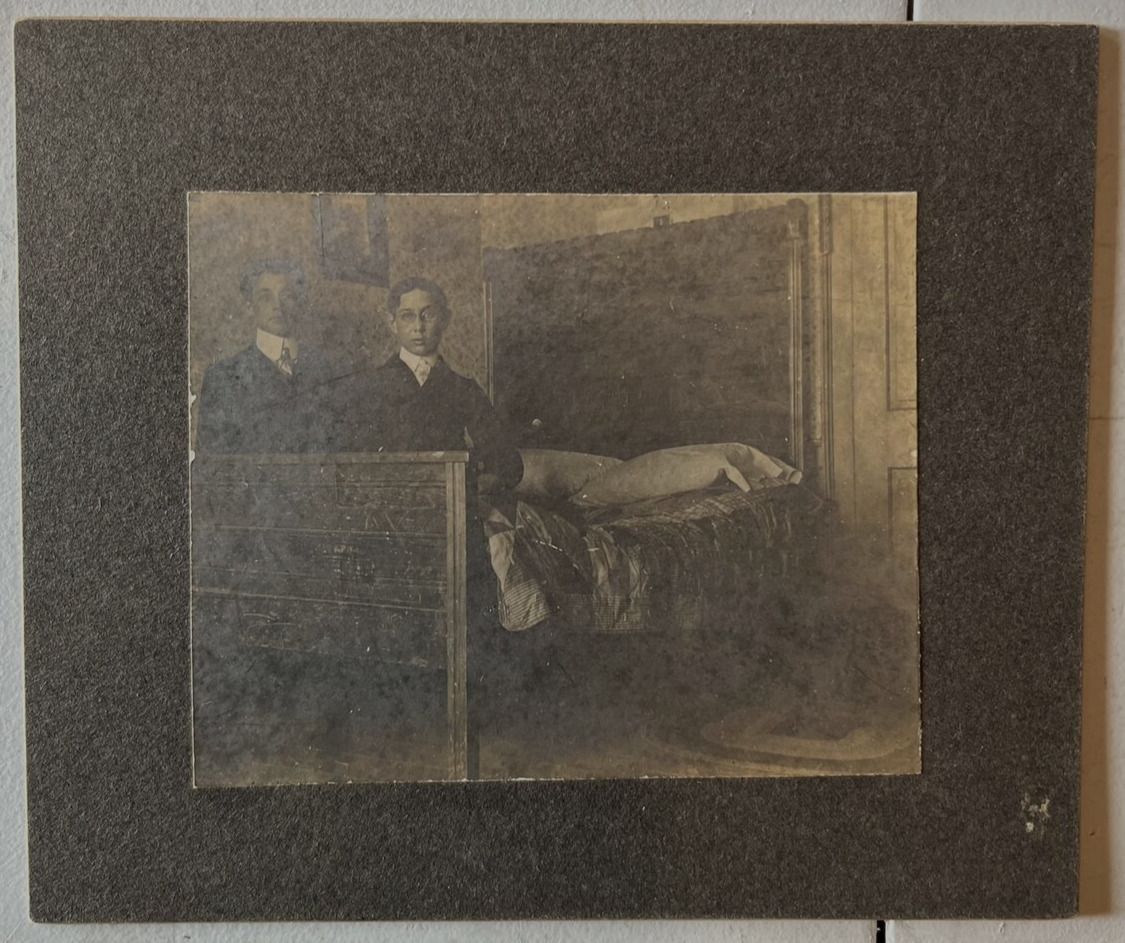 Antique Cabinet Card Photograph 2 Handsome Young Men on Bed Gay Int Vtg