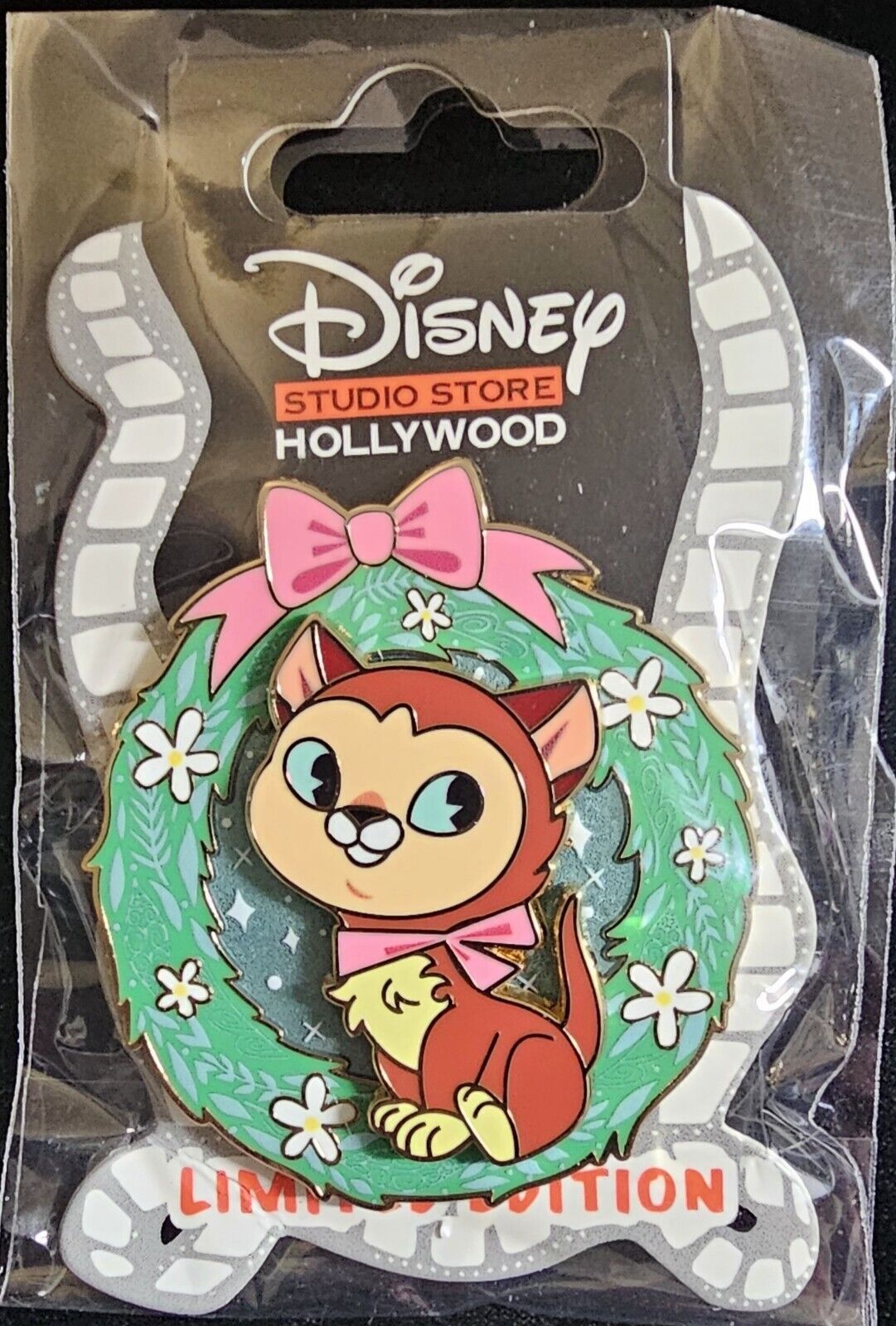 Disney Dinah Holiday Cat Wreaths LE 400 Pin DSF Alice in Wonderland DSSH