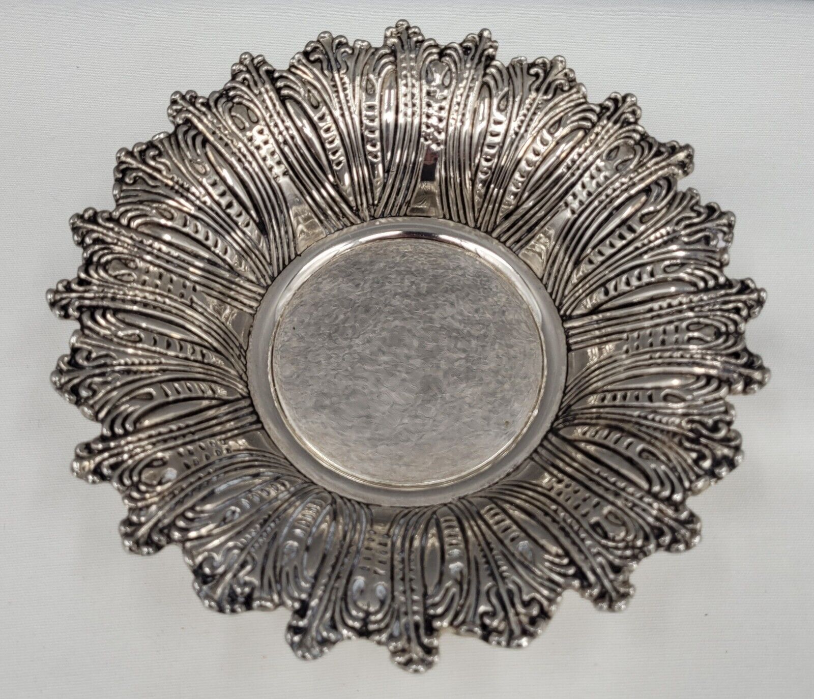 Godinger Silver Plated Bowl Scalloped Edges 7 Inch Round