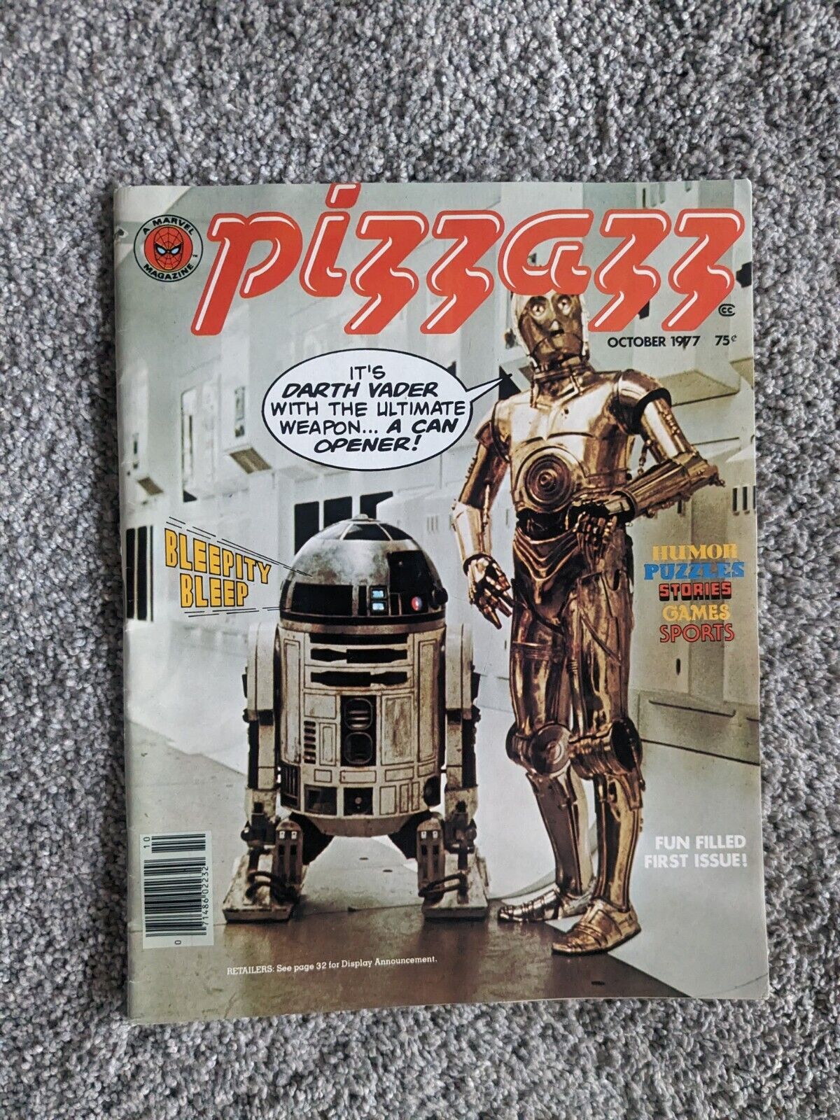PIZZAZZ October 1977 Marvel Magazine Star Wars  w/poster & iron on inserts