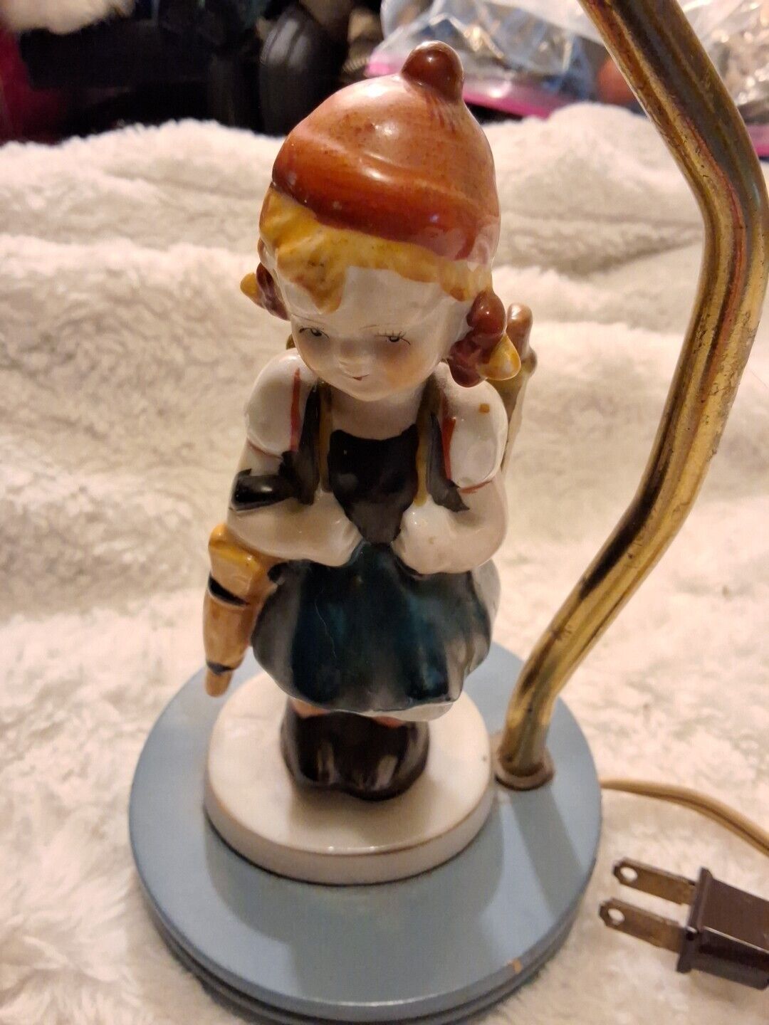 Vintage Hummel Lamp Girl  (Good condition)