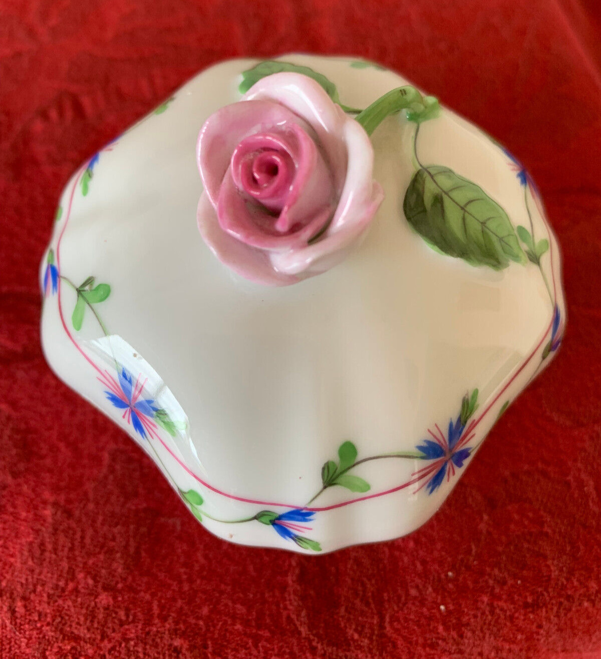 Herend Hungary Footed Trinket Box Hand Painted 6179 / PBG Encrusted Rose Top