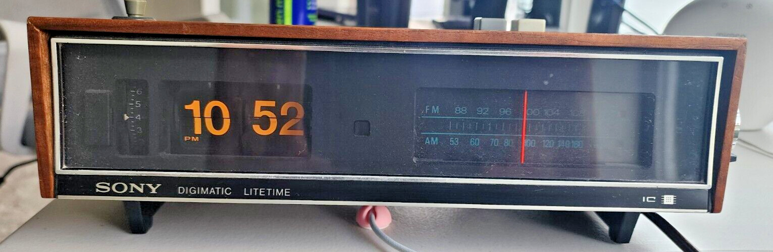 Vintage Rare Sony Digimatic Clock Radio TFM-C720W - EX Condition