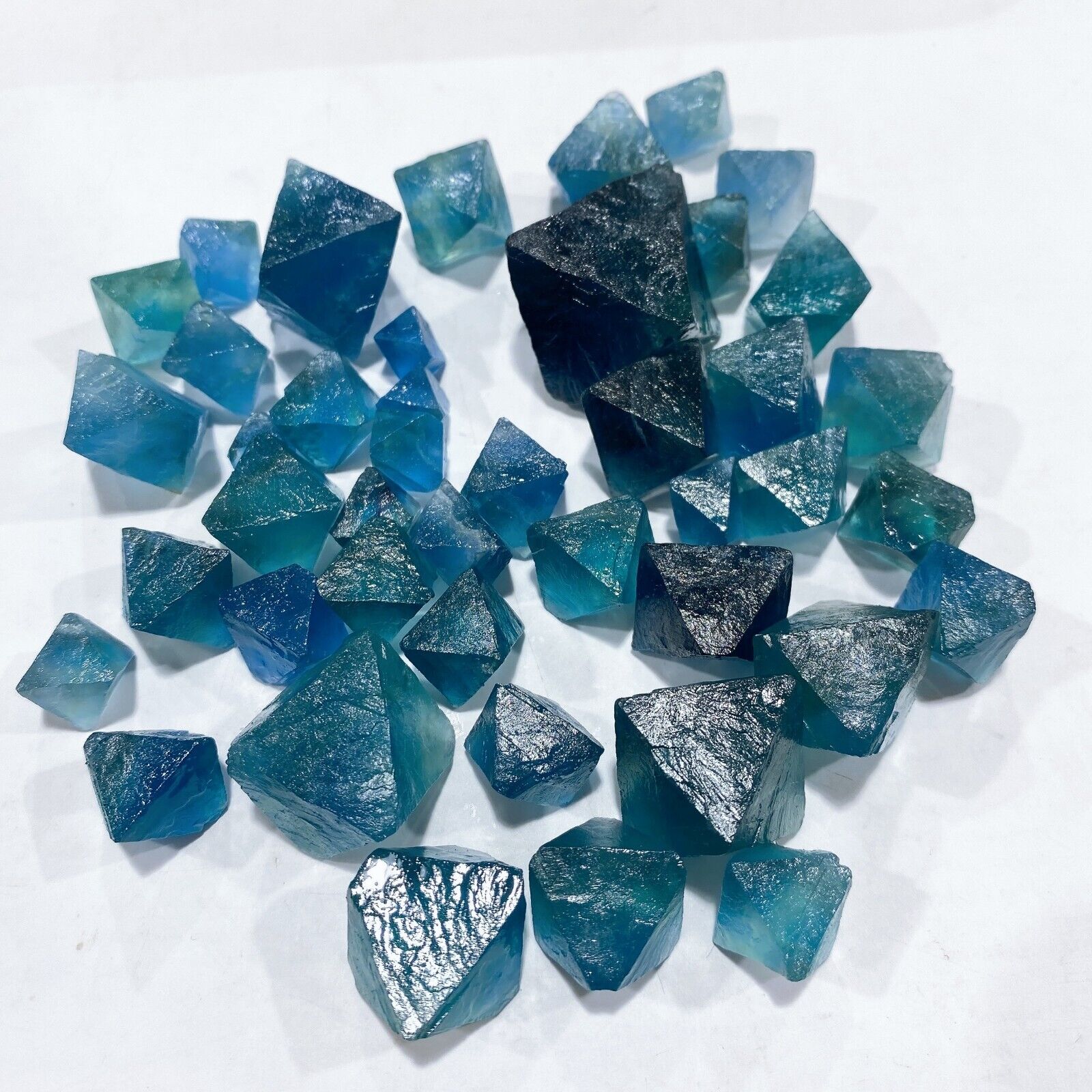 100g/Lot natural blue fluorite octahedron crystal mineral crystal healing