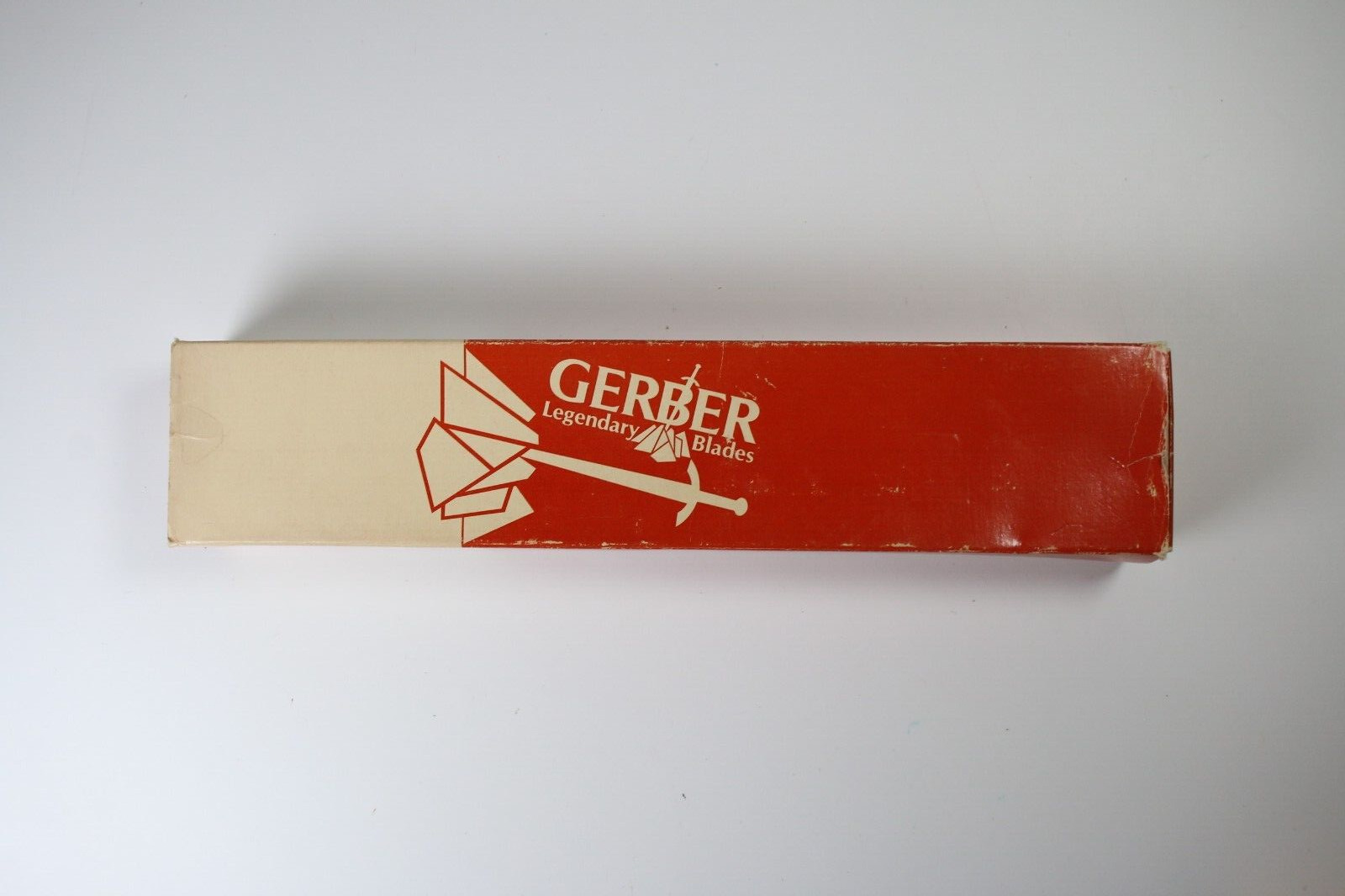 Gerber model 525 CG knife with sheath New Old Stock