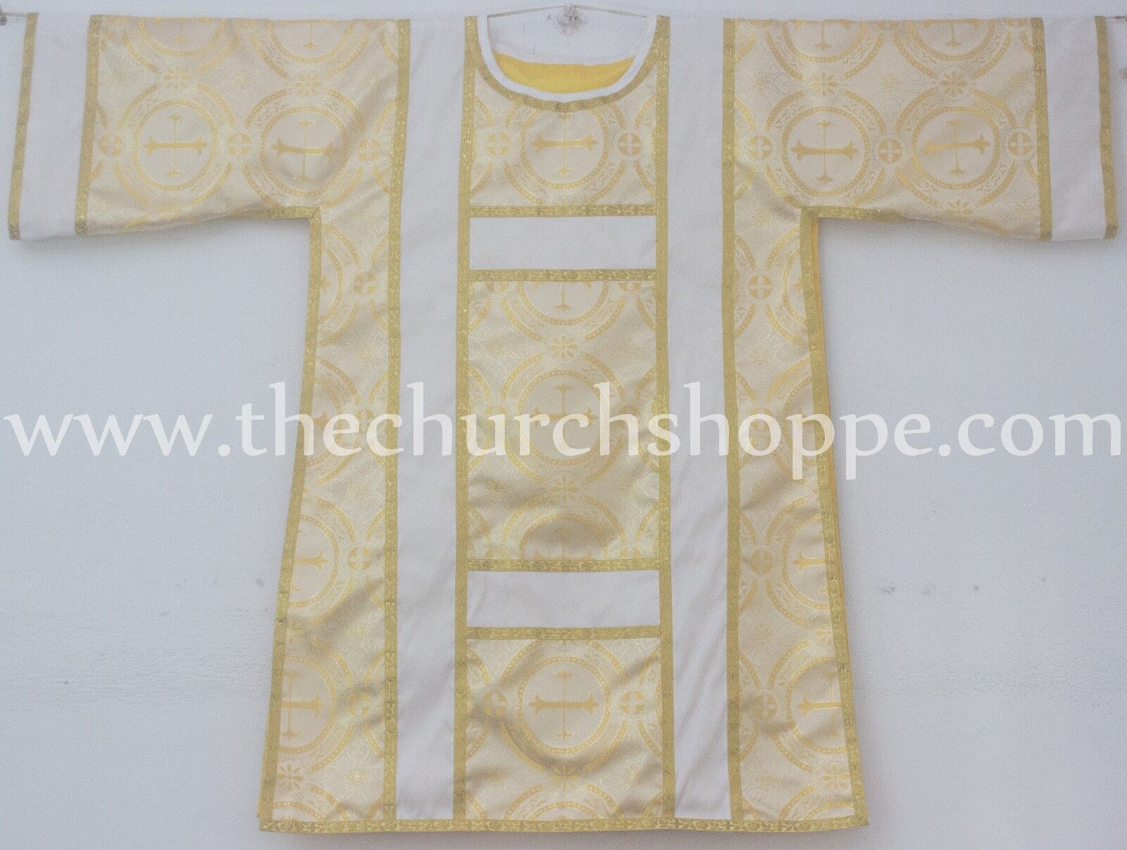 Spanish Dalmatic Metallic Yellow vestment,Deacon\'s stole & maniple ,chasuble,NEW