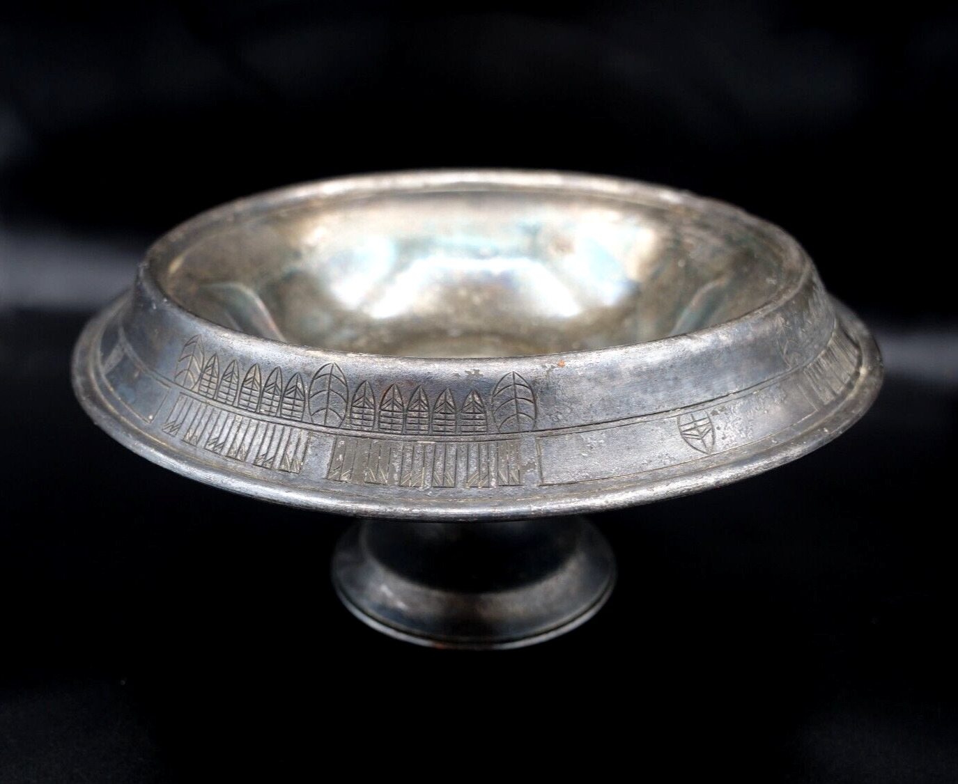 Vintage International Silver Co  Giftware Pedestal Bowl Dish 11\