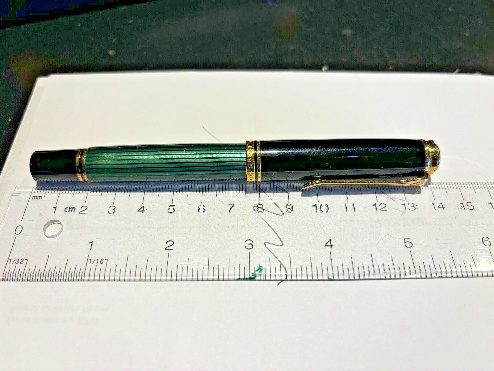 Pelikan Souveran M600M Fountain Pen Green & Black Medium Nib