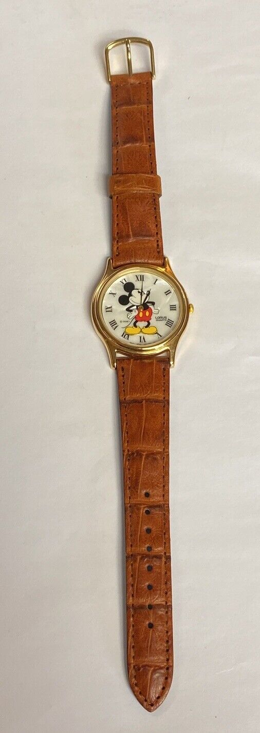 Vintage Lorus by Seiko Disney Mickey Mouse Mother of Pearl Watch V500-7A30