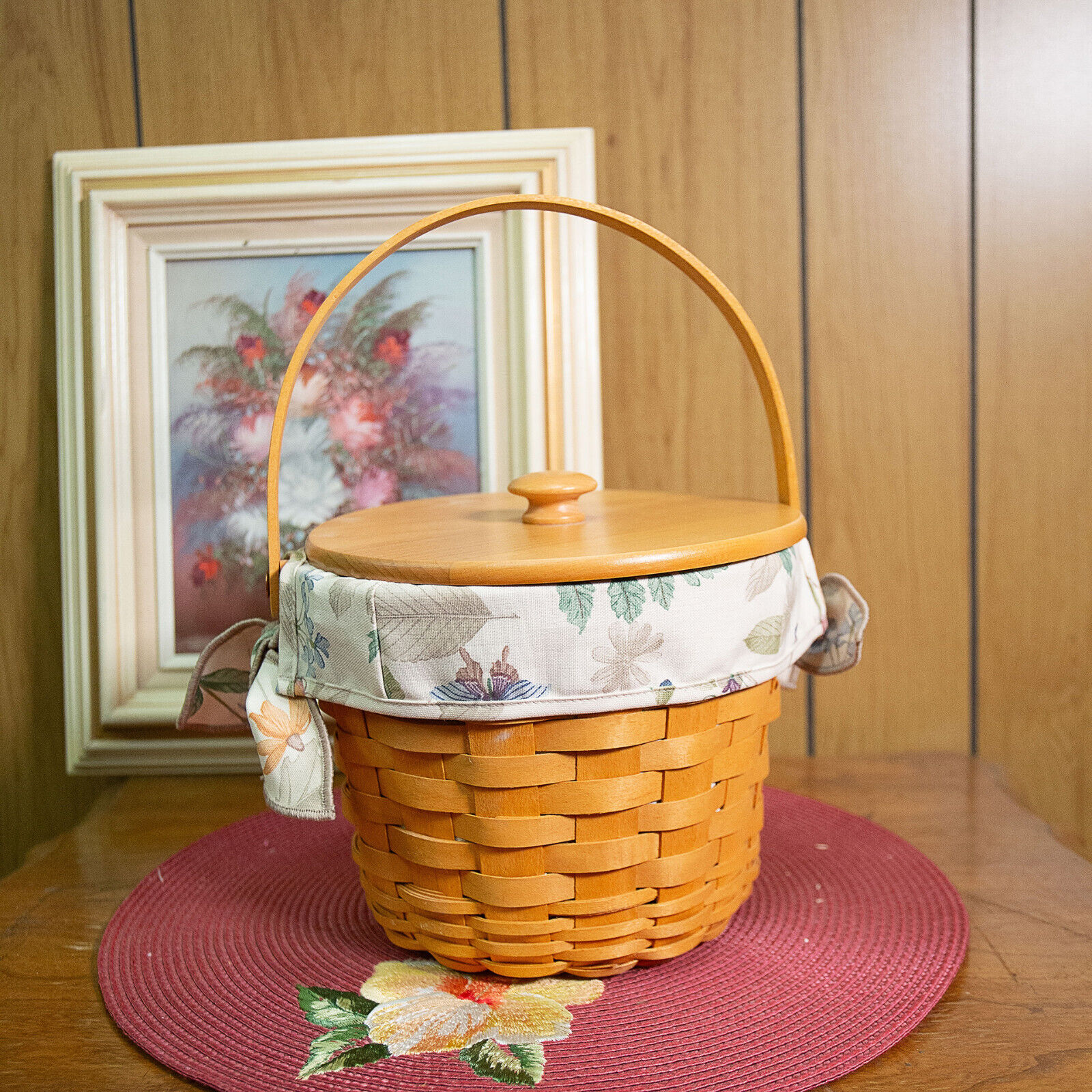 Longaberger Fruit Basket with Protector and Cloth Liner Woodcrafts Lid 8\