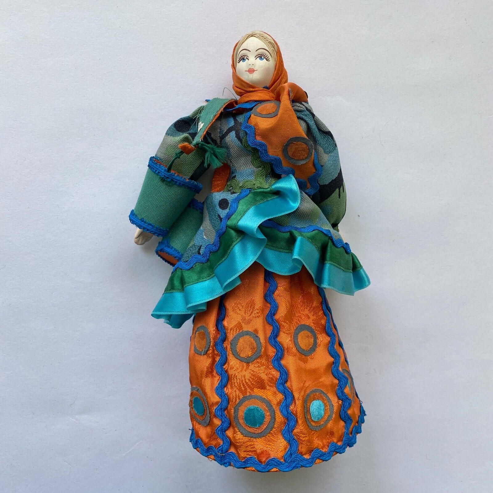 Russian Porcelain Doll Carrying Pales Traditional Folk Dress Vintage 9