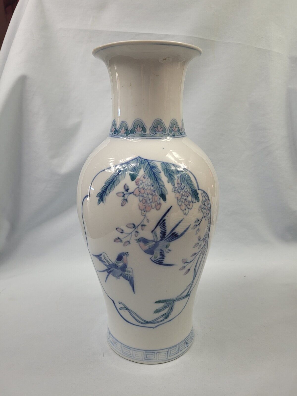 Vintage Classic Blue White Chinese Vase Watercolors Swallows Birds Floral EUC 