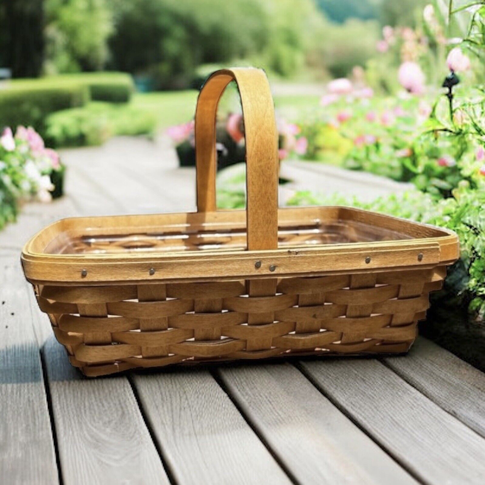 🌻Longaberger Year 2005 Wooden Basket with Handle.