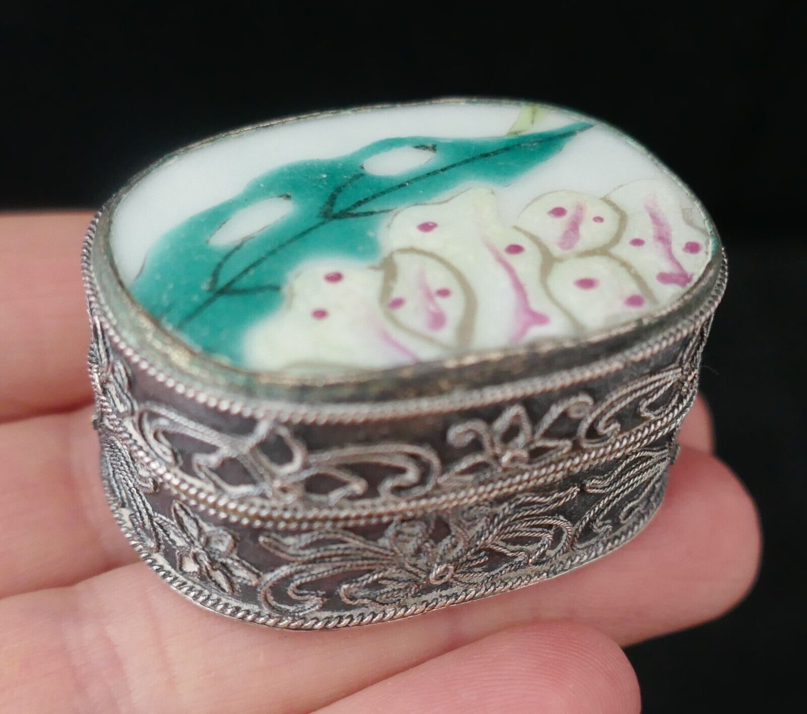 ANIQUE Chinese Oval SHARD BOX Porcelain Pottery Silverplate PILL TRINKET BOX