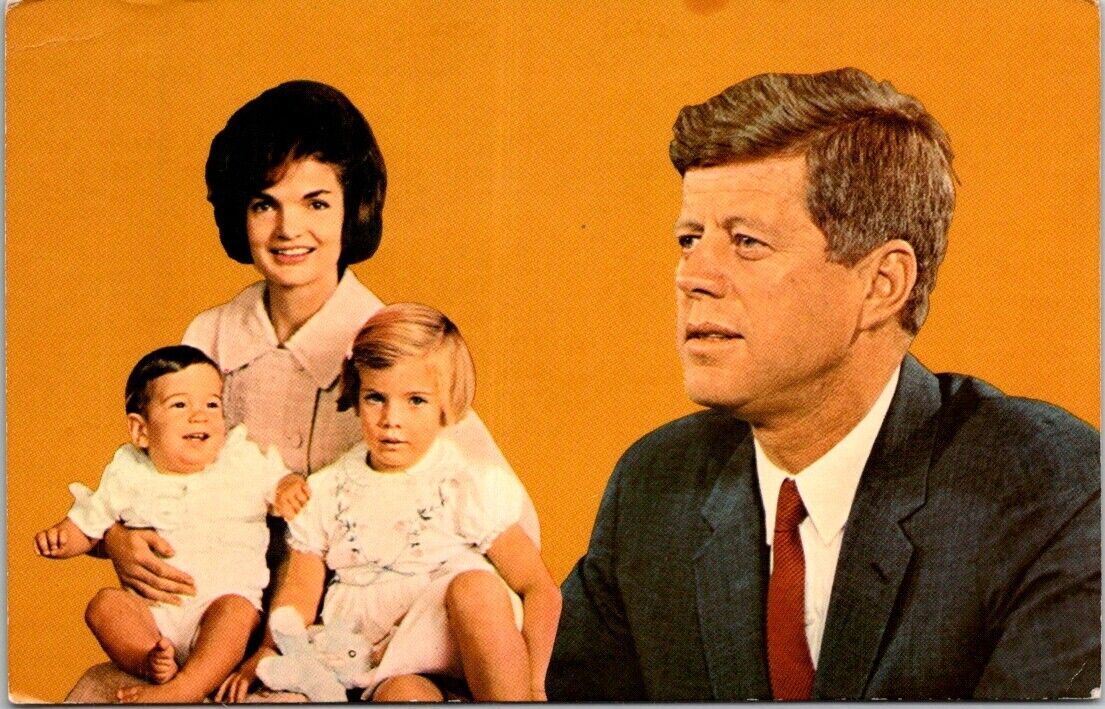Washington DC President John Fitzgerald Kennedy Family  Vintage Postcard