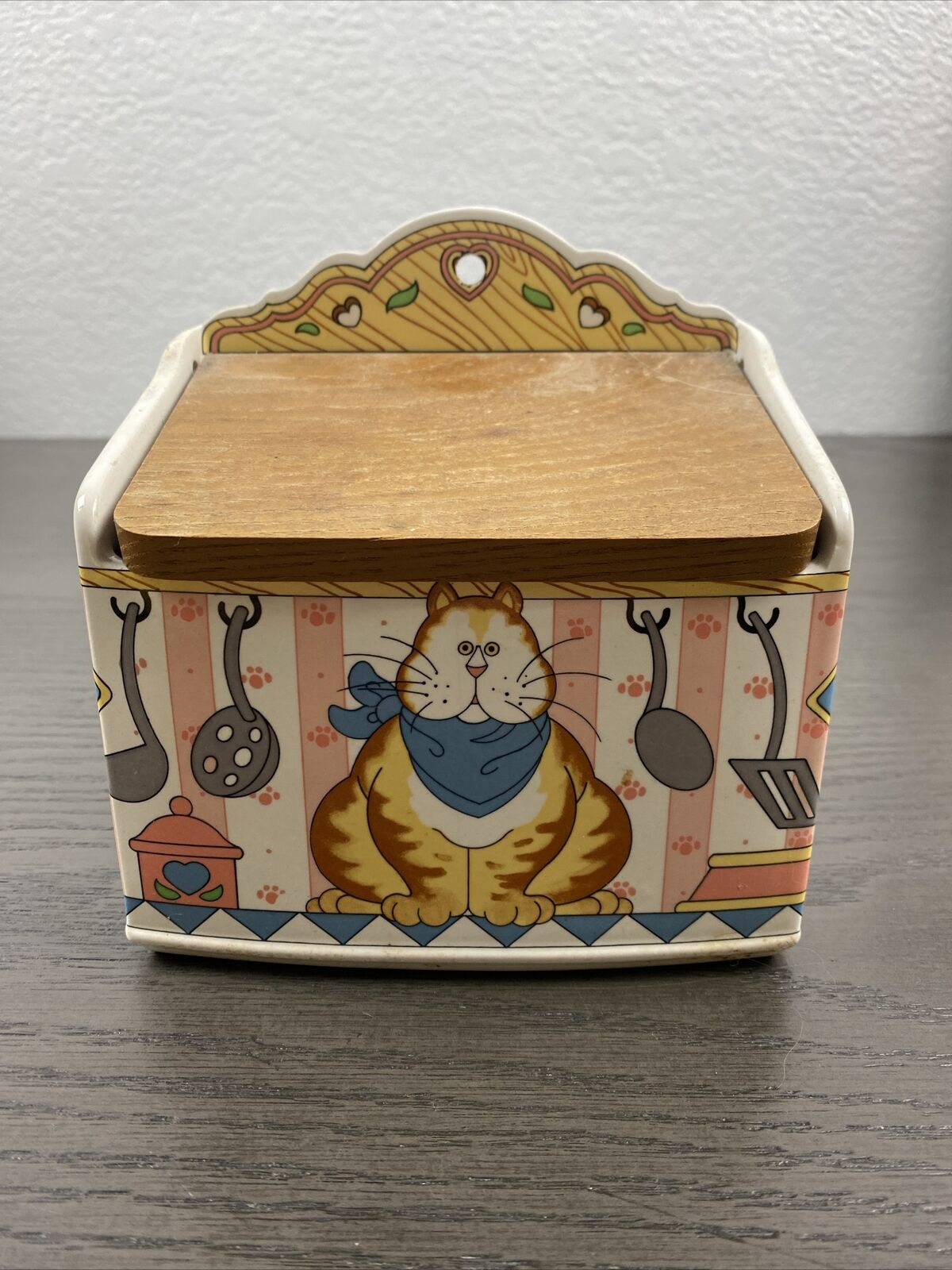 Vintage Ceramic Recipe Box Wood Lid Orange Fat  Cat Kitty Lisa Berrett