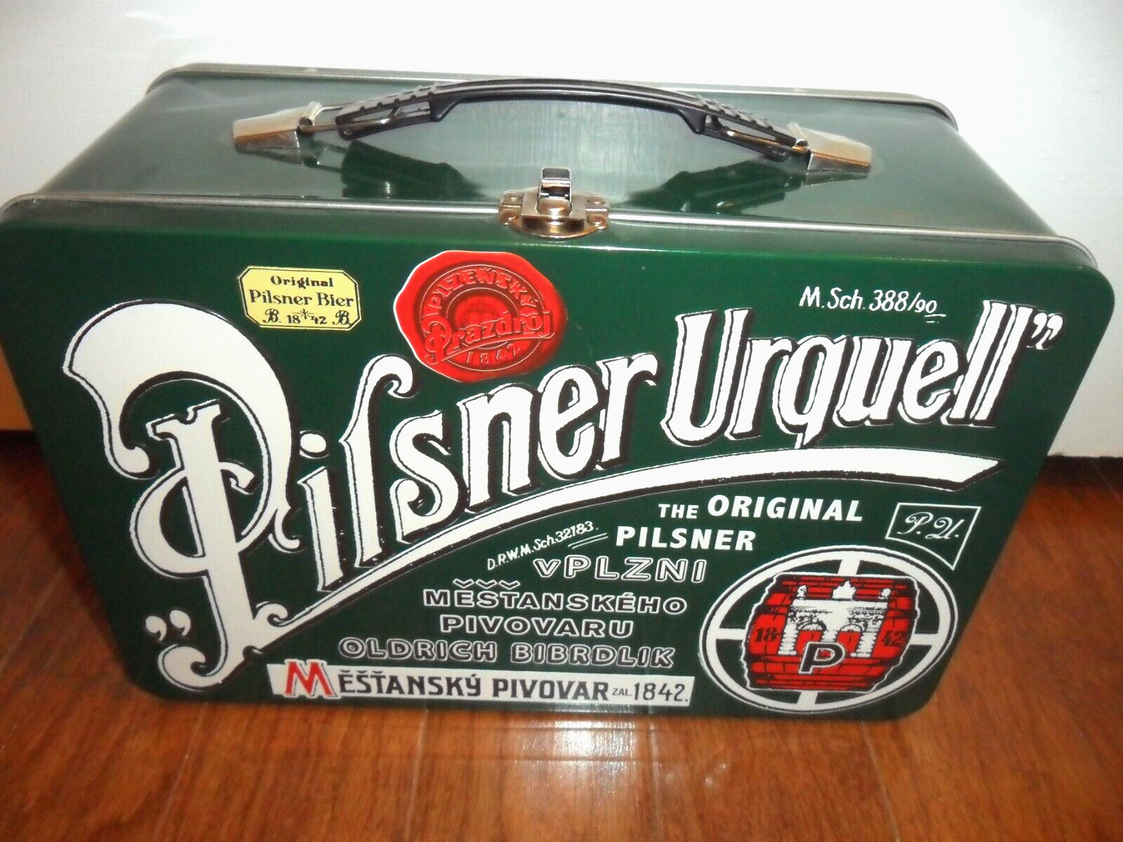 Vintage PILSNER URQUELL Beer Metal Lunch Box - Advertising VPLZNI Green