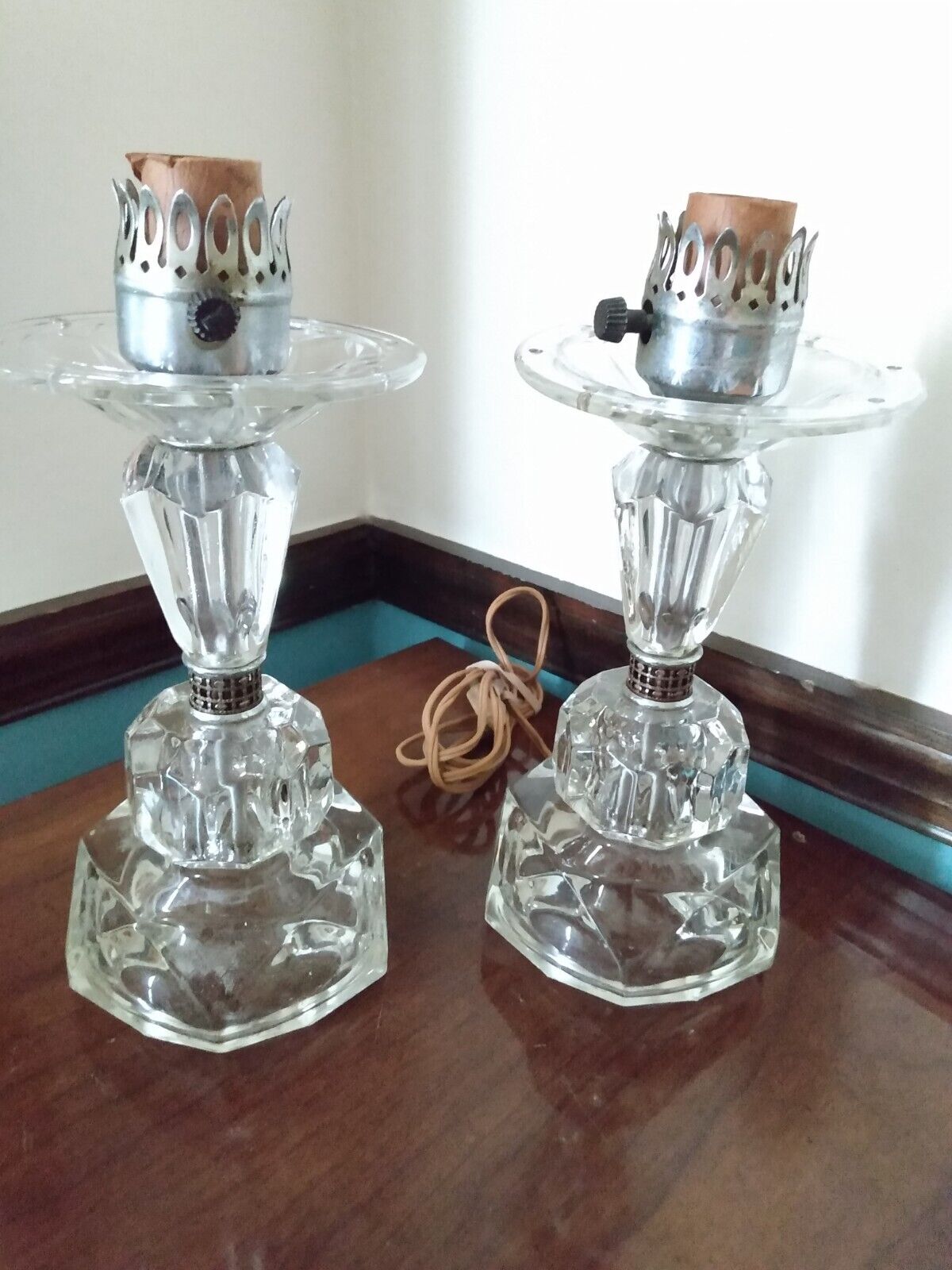 Pair Of 2 Vintage Retro Stacked Silver Trim Heavy Table Mantle Parlor  Lamps