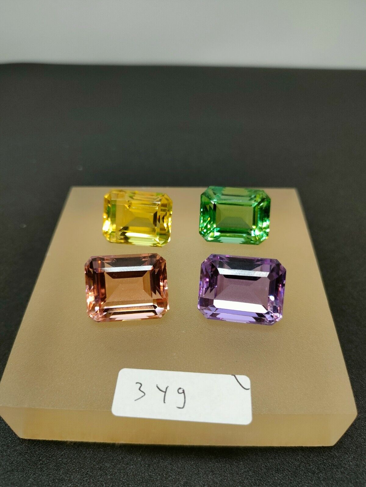 Andara Crystal Square Cutting 25mm 4pc in 4 color (349)