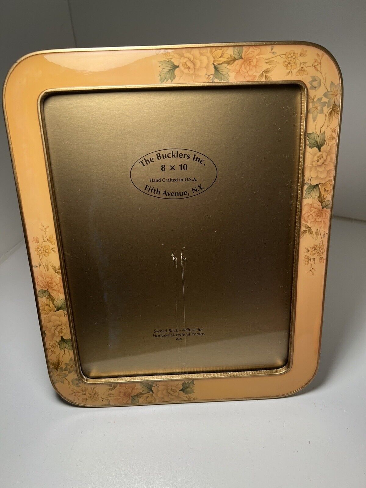 Bucklers Inc. 5th Avenue NY 8x10 Enamel Picture Frame