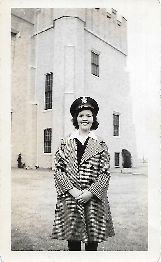 Found Photograph bw 1940's GIRL Original Portrait YOUNG WOMAN 112 14 C