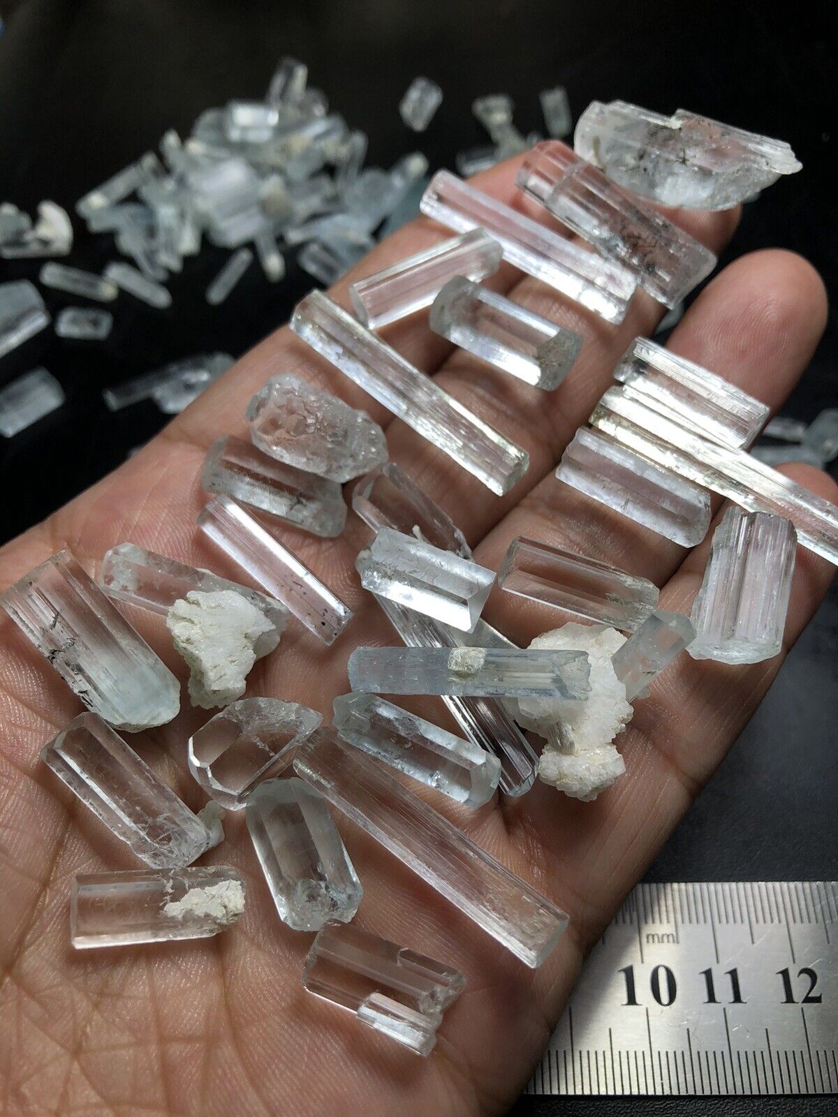 Nice Quality Cutting Grade Aquamarine Terminated Crystals Lot 140gm@ Pakistan