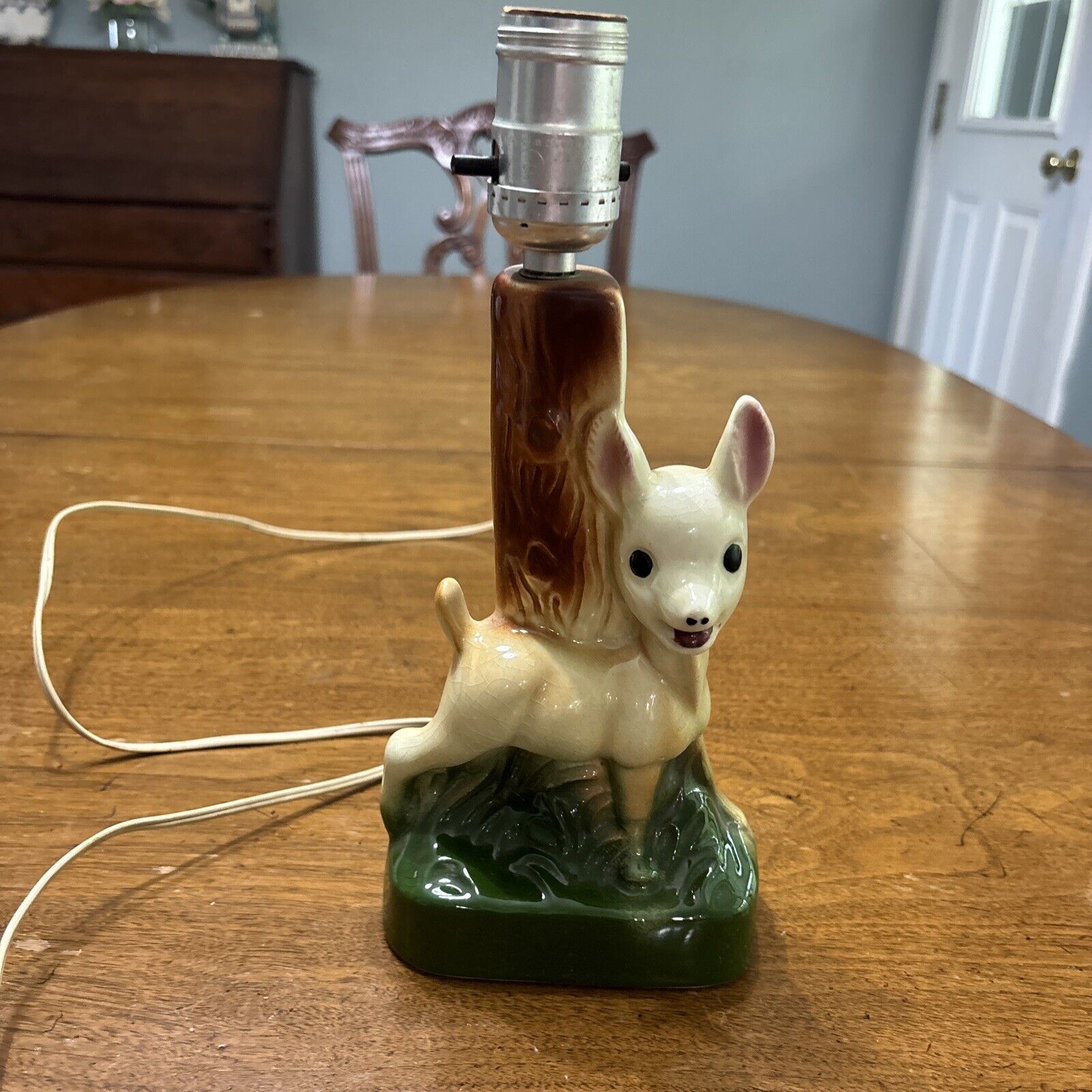 Vintage Ceramic Cute Kitsch Doe Eyed Fawn Deer Doe Lamp