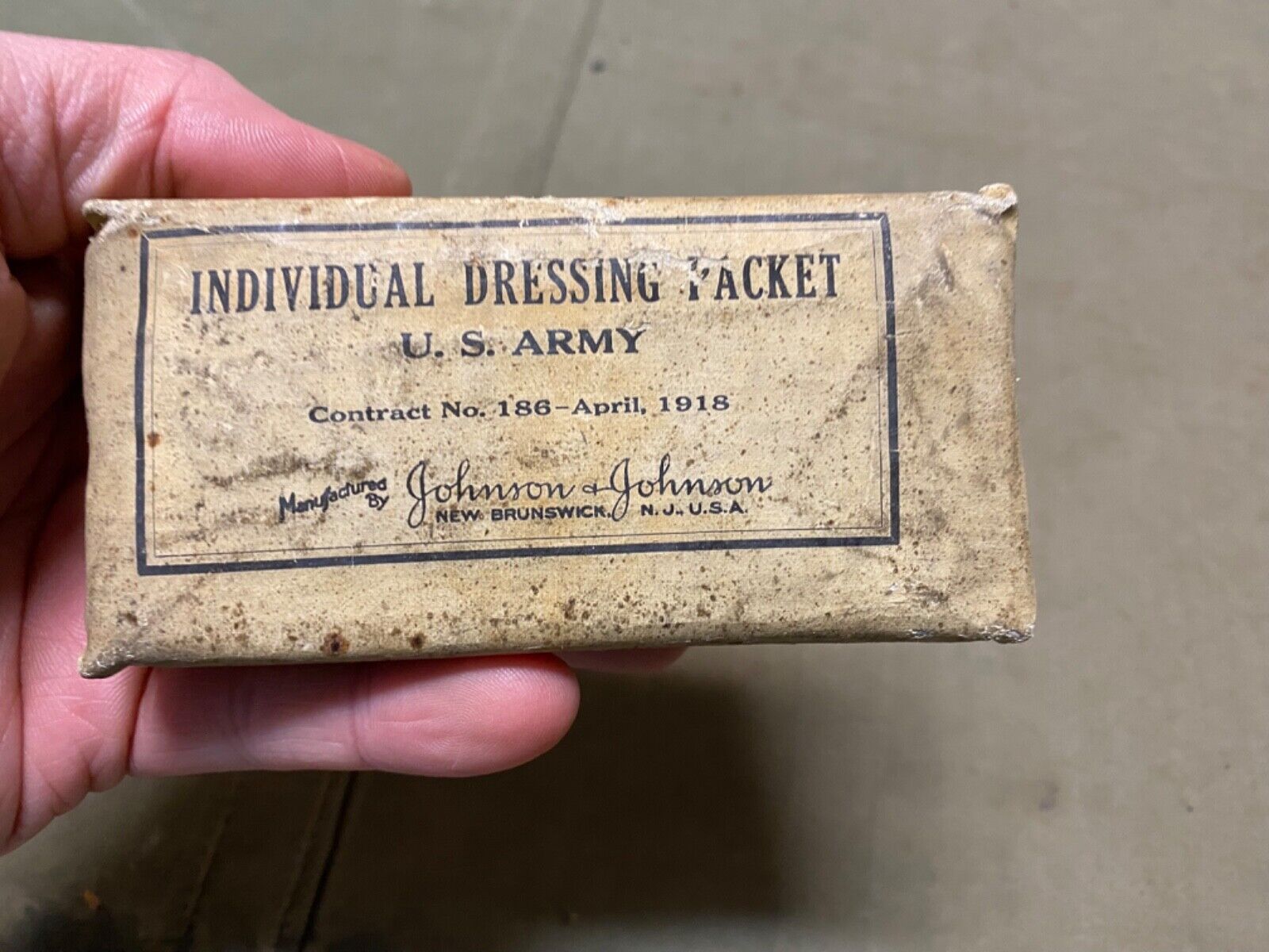 ORIGINAL WWI US ARMY M1910 FIRST AID INDIVIDUAL DRESSING PACKET SEALED- 1918