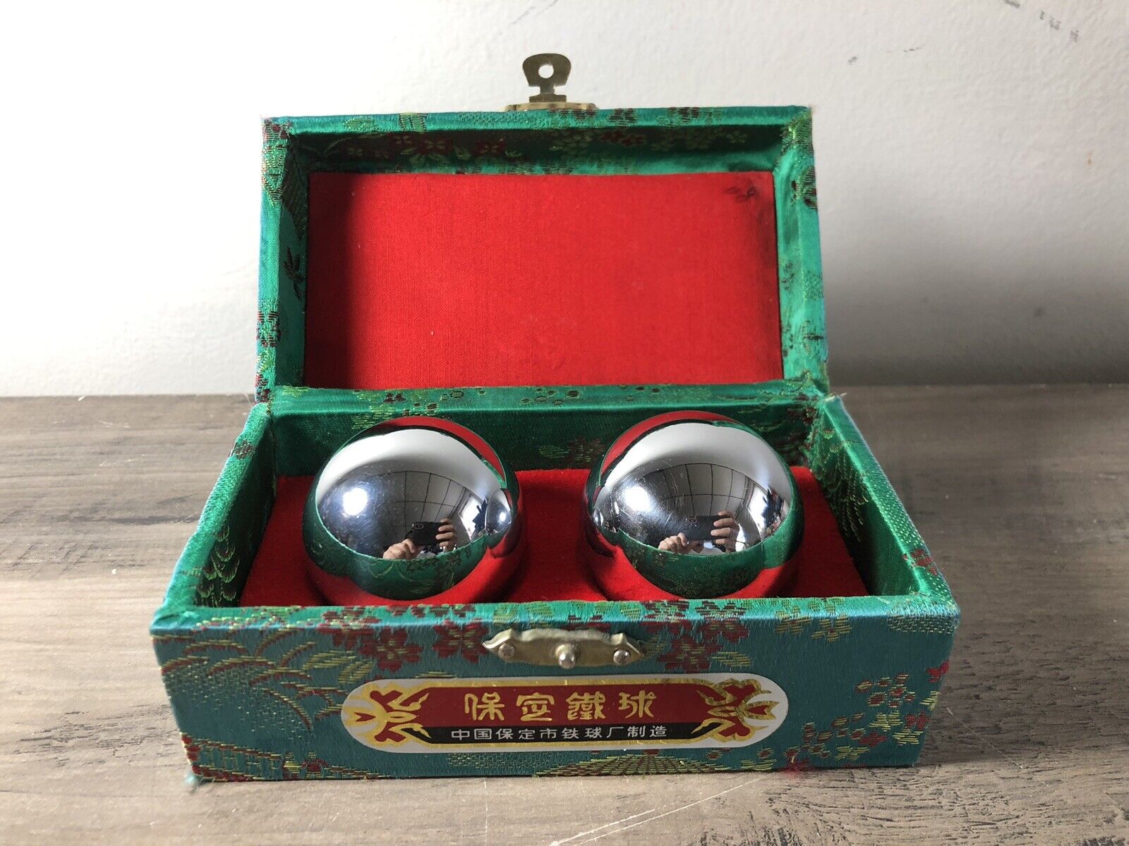 VINTAGE Chinese Oriental Stress Exercise Massage w/interior Chime Balls In Case